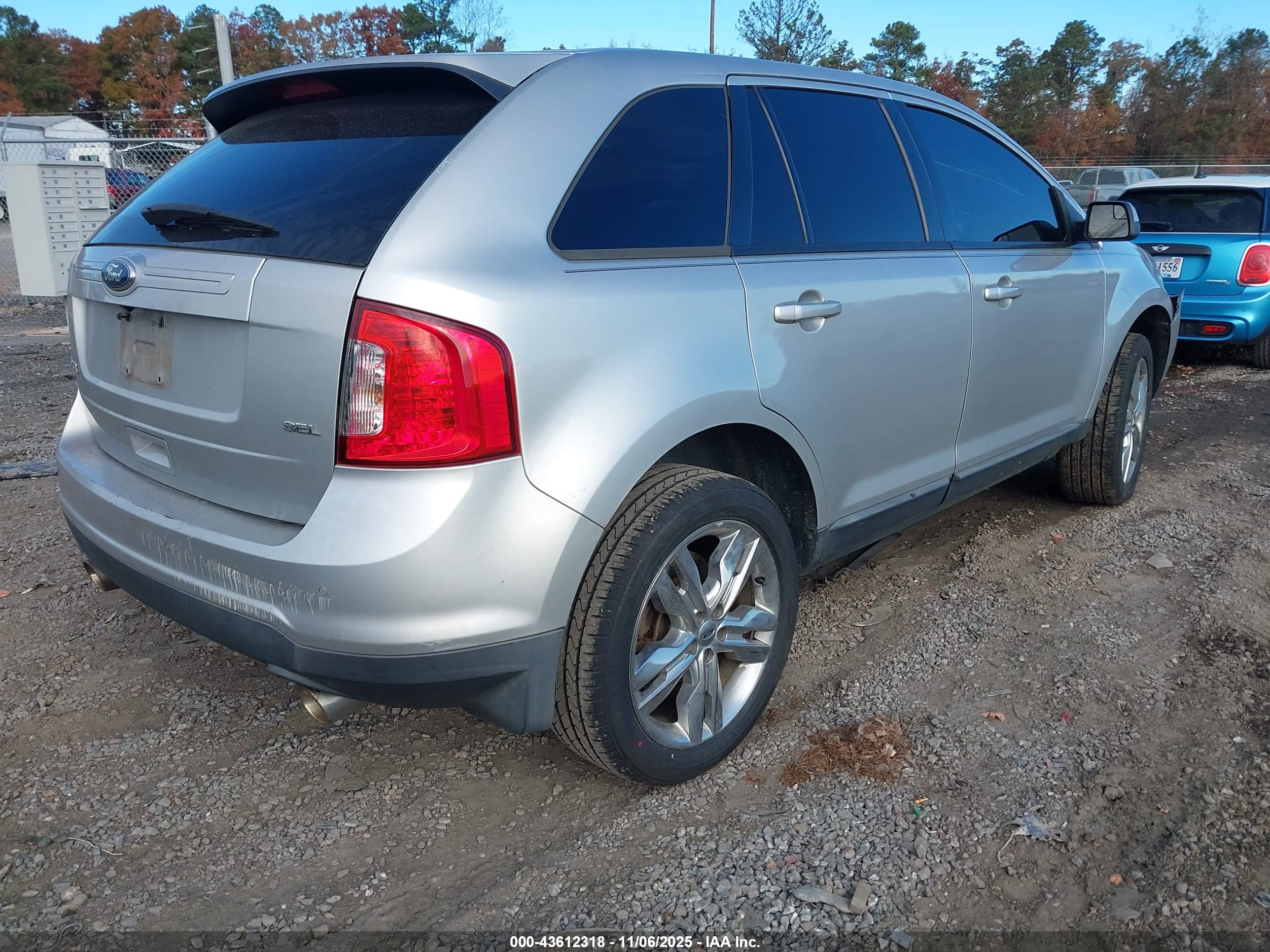 FORD EDGE image 4