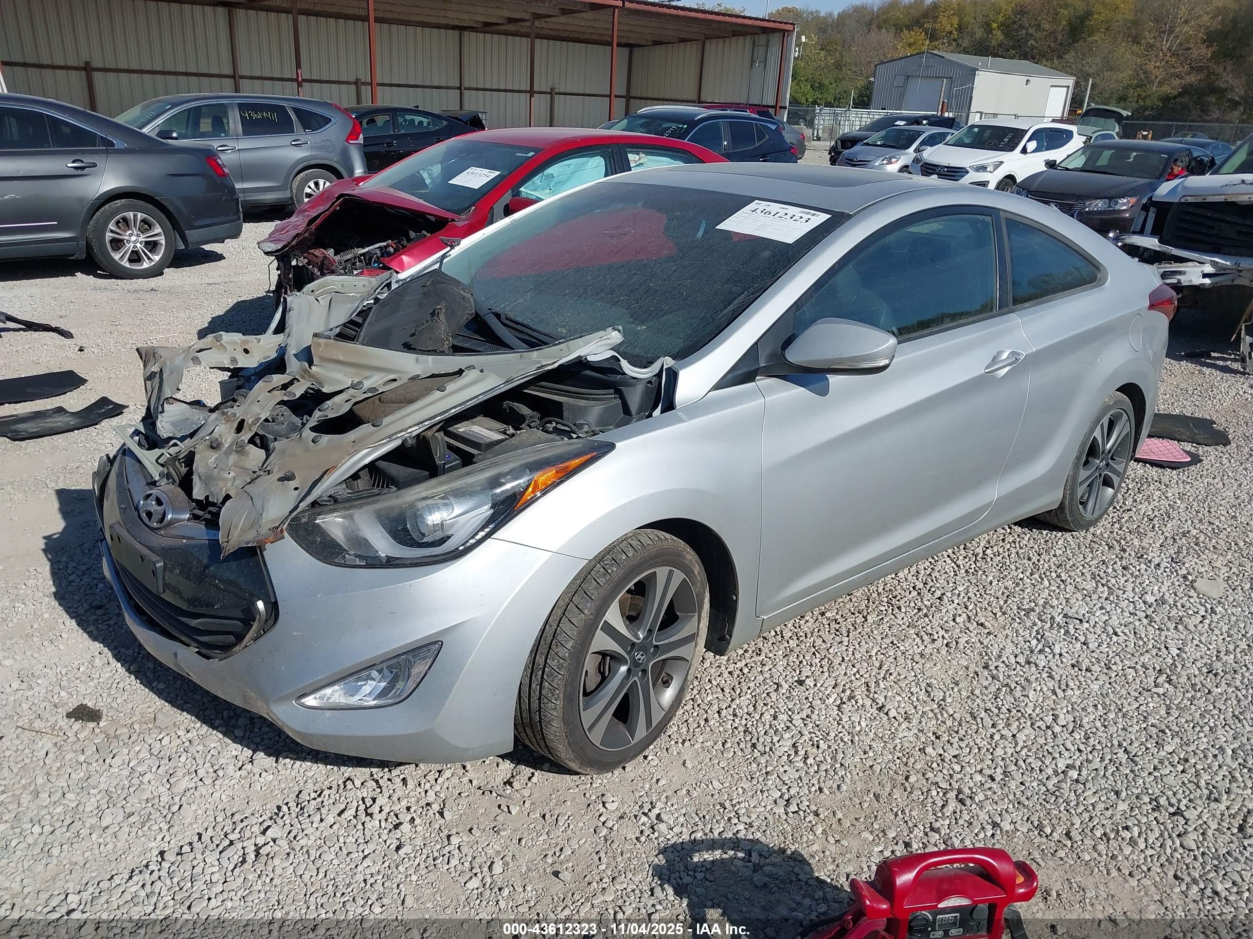 HYUNDAI ELANTRA image 2