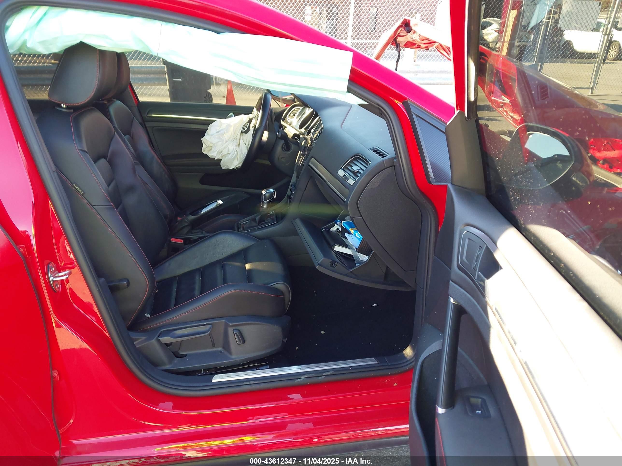 VOLKSWAGEN GOLF image 5