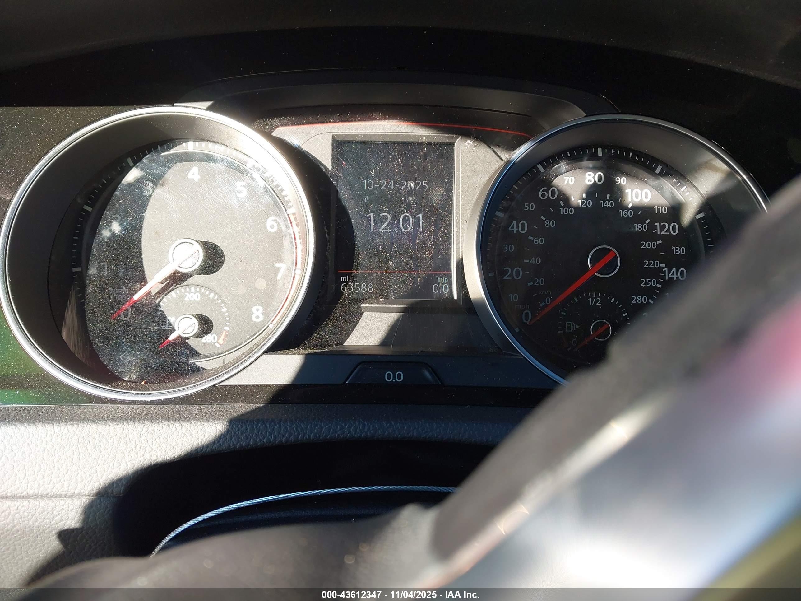 VOLKSWAGEN GOLF image 7