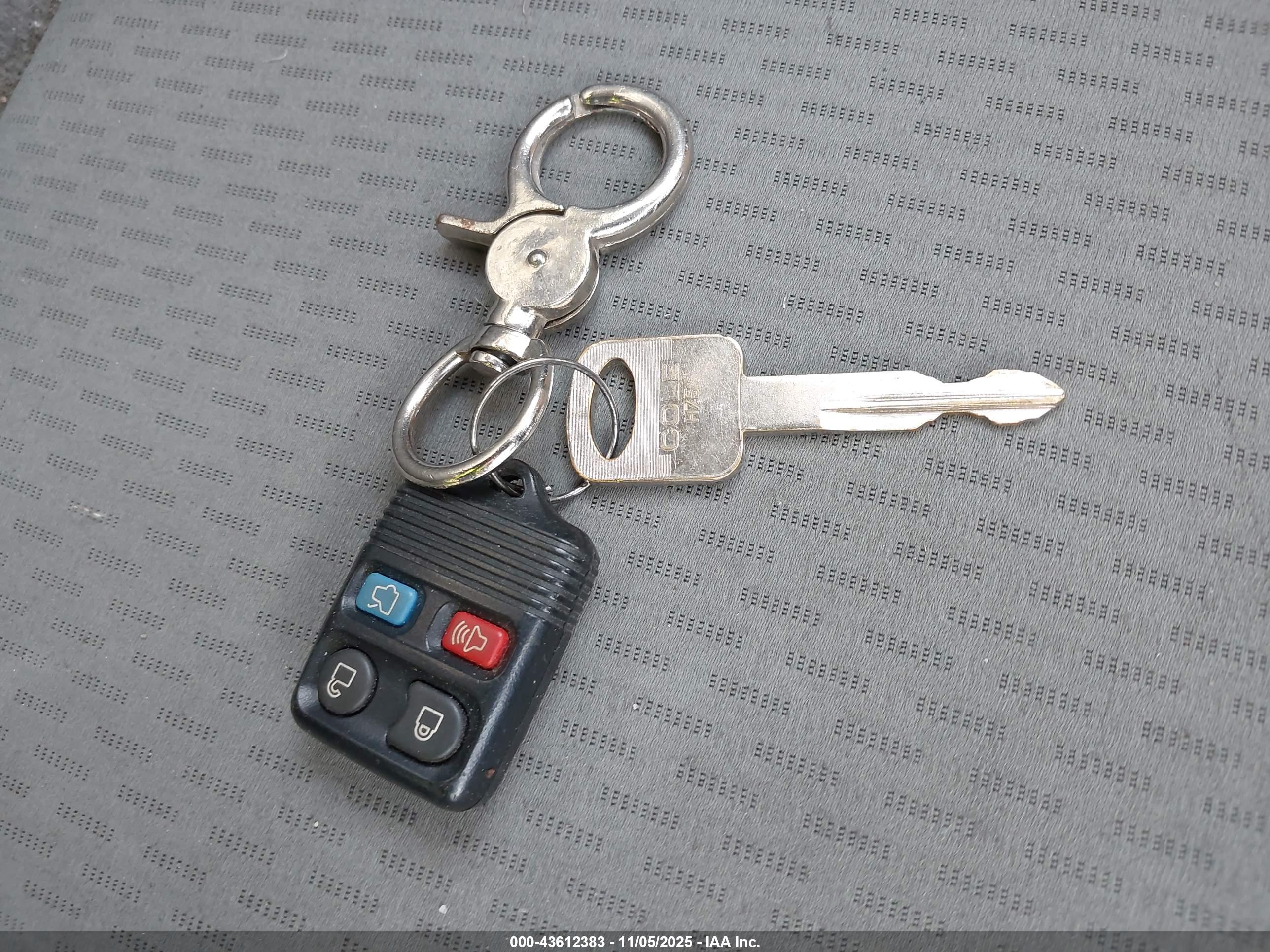 FORD E-350 image 11