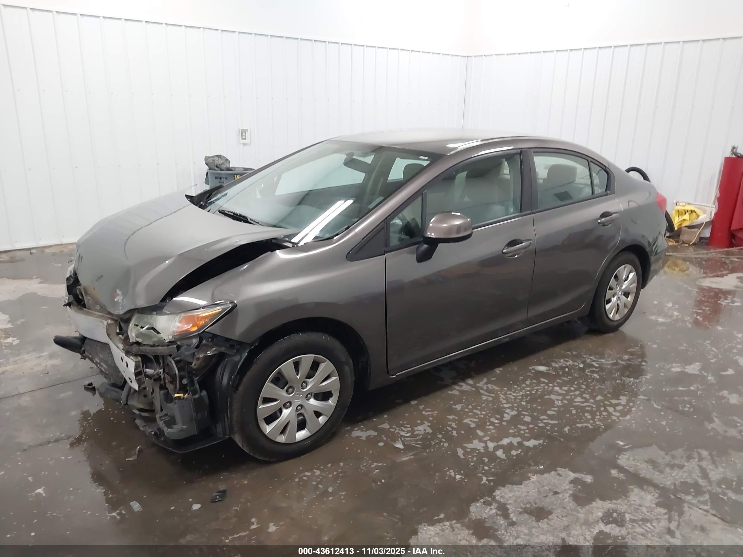 HONDA CIVIC image 2