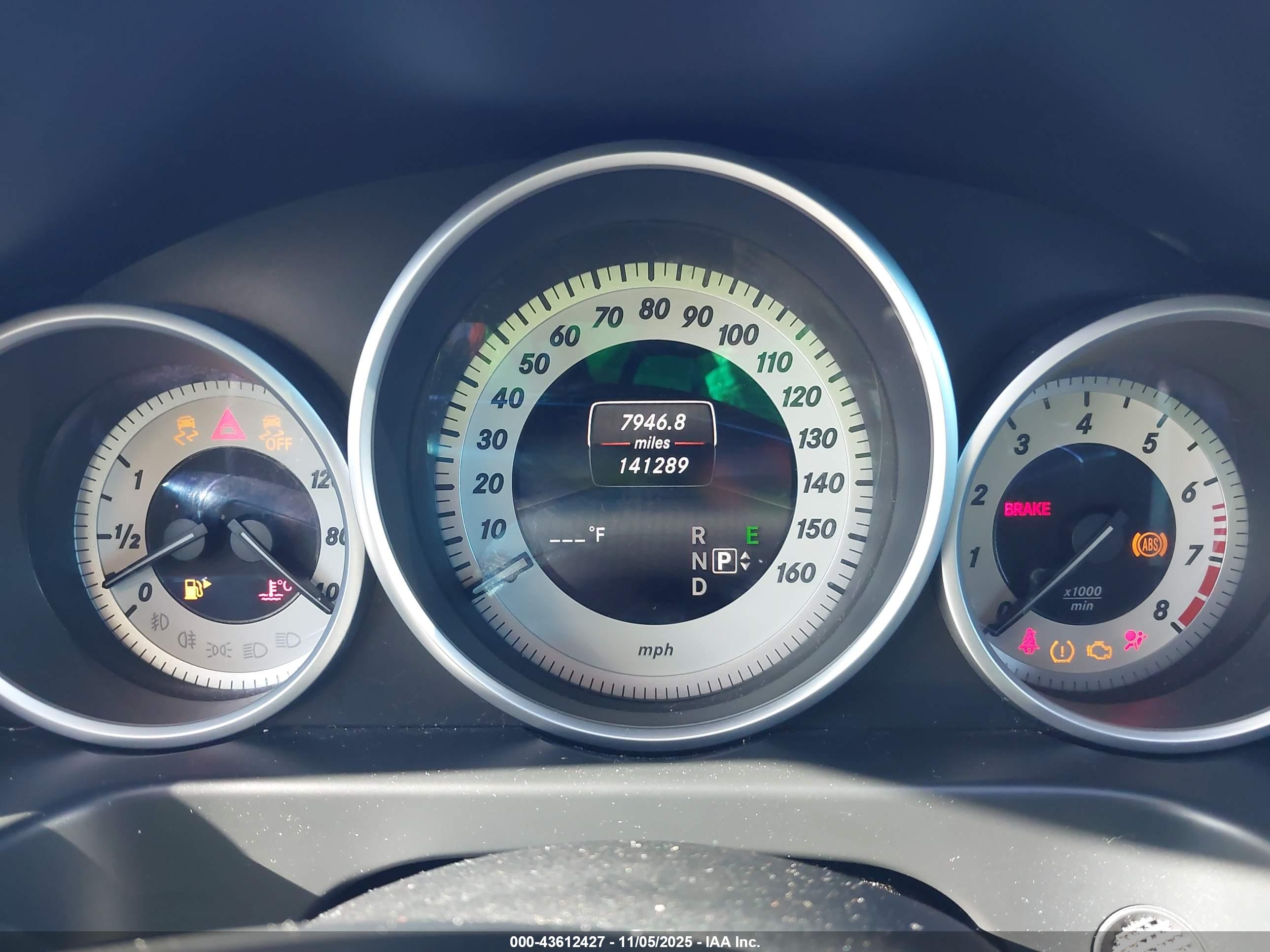 MERCEDES-BENZ E image 7