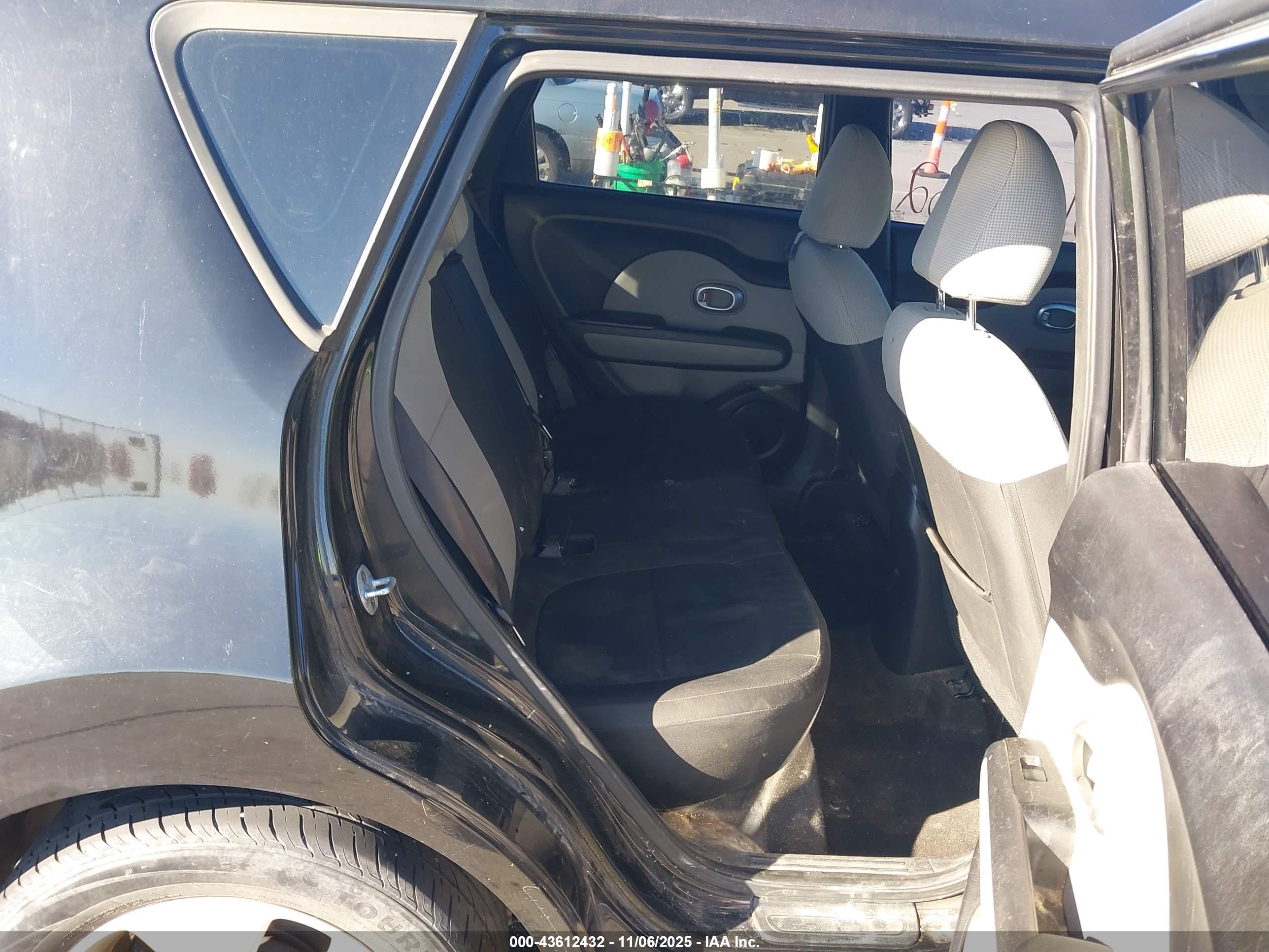 KIA SOUL image 8