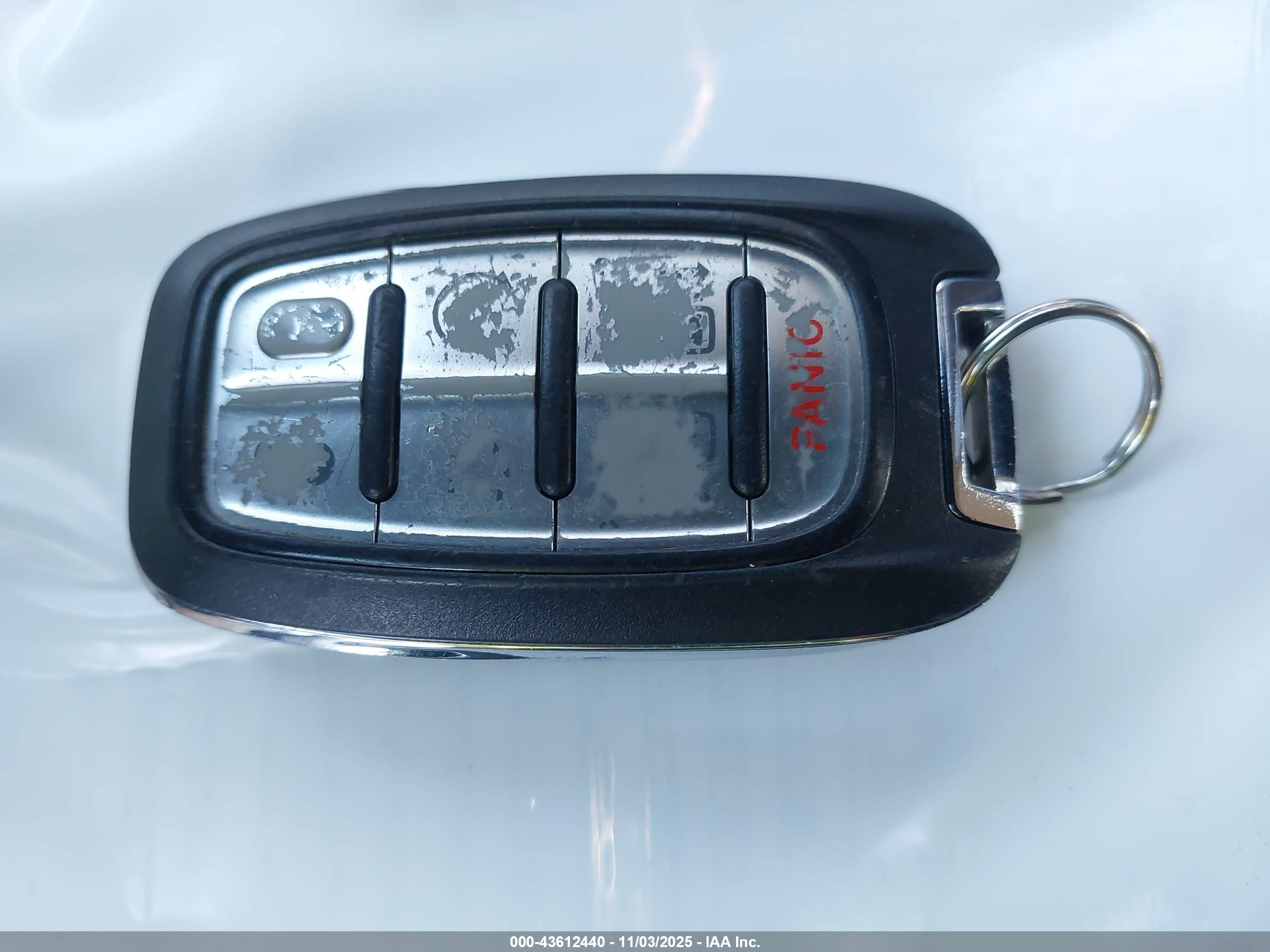CHRYSLER PACIFICA image 11