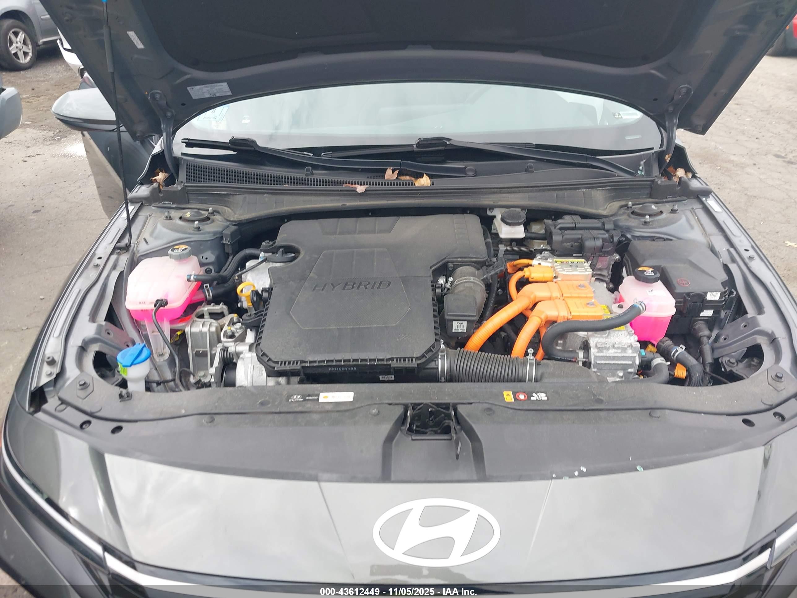 HYUNDAI ELANTRA image 10