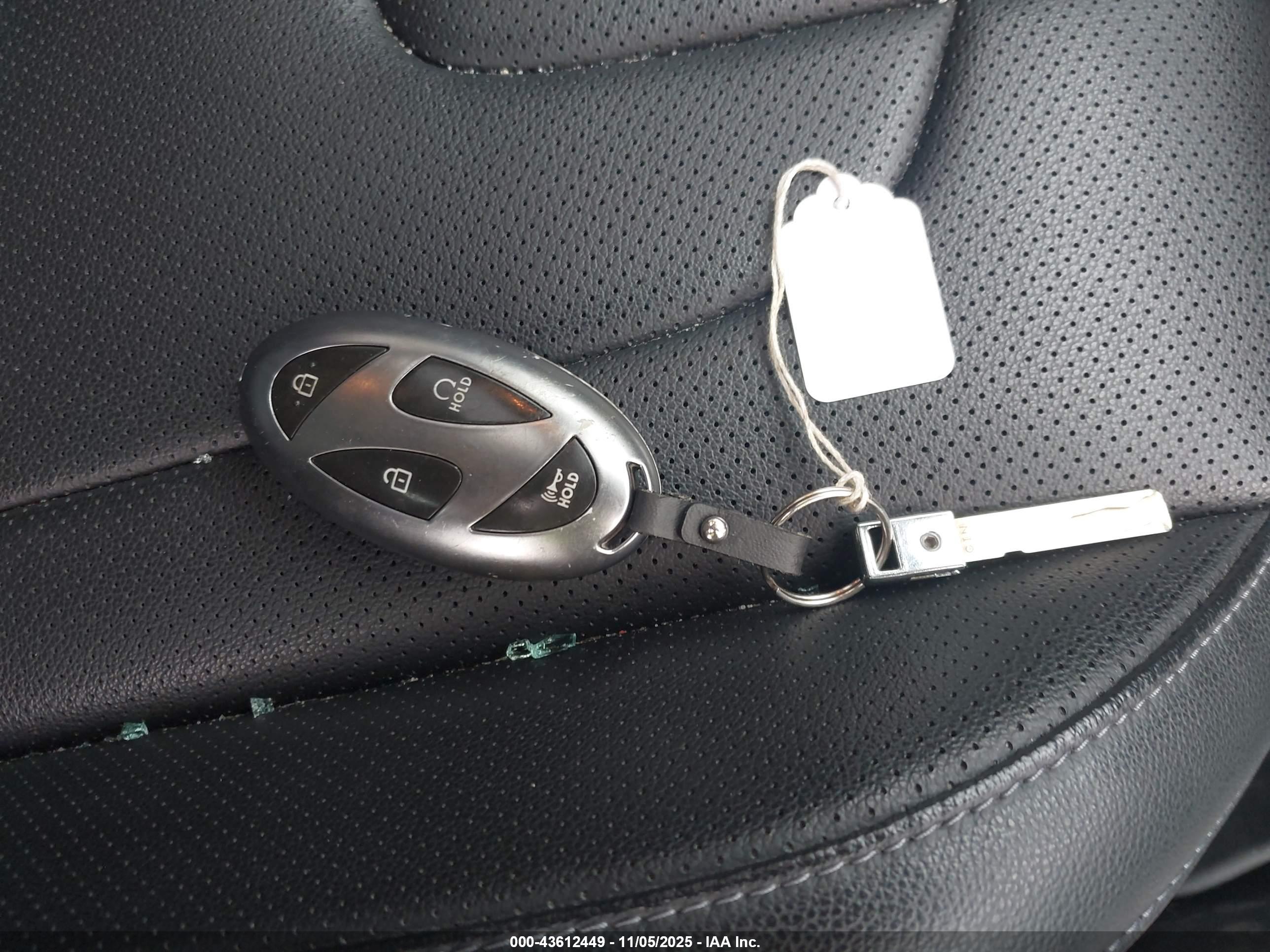 HYUNDAI ELANTRA image 11