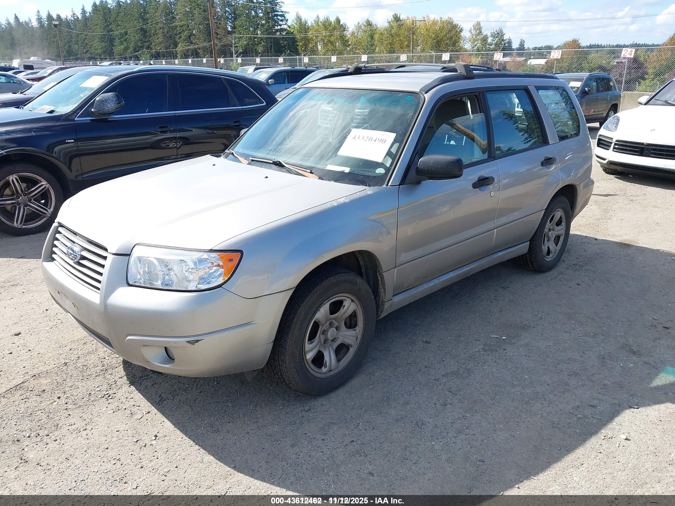 SUBARU FORESTER image 2