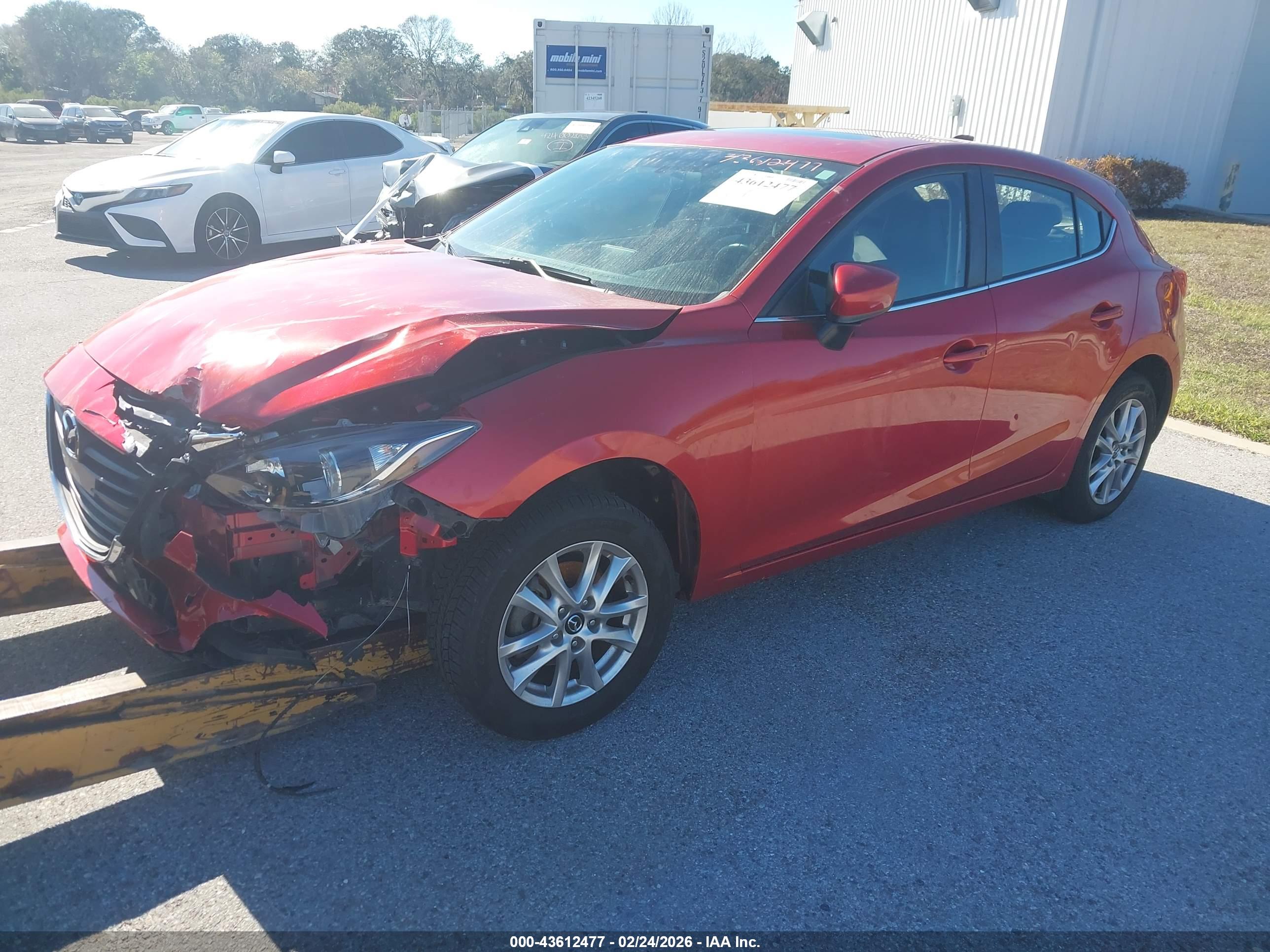 MAZDA MAZDA3 image 2