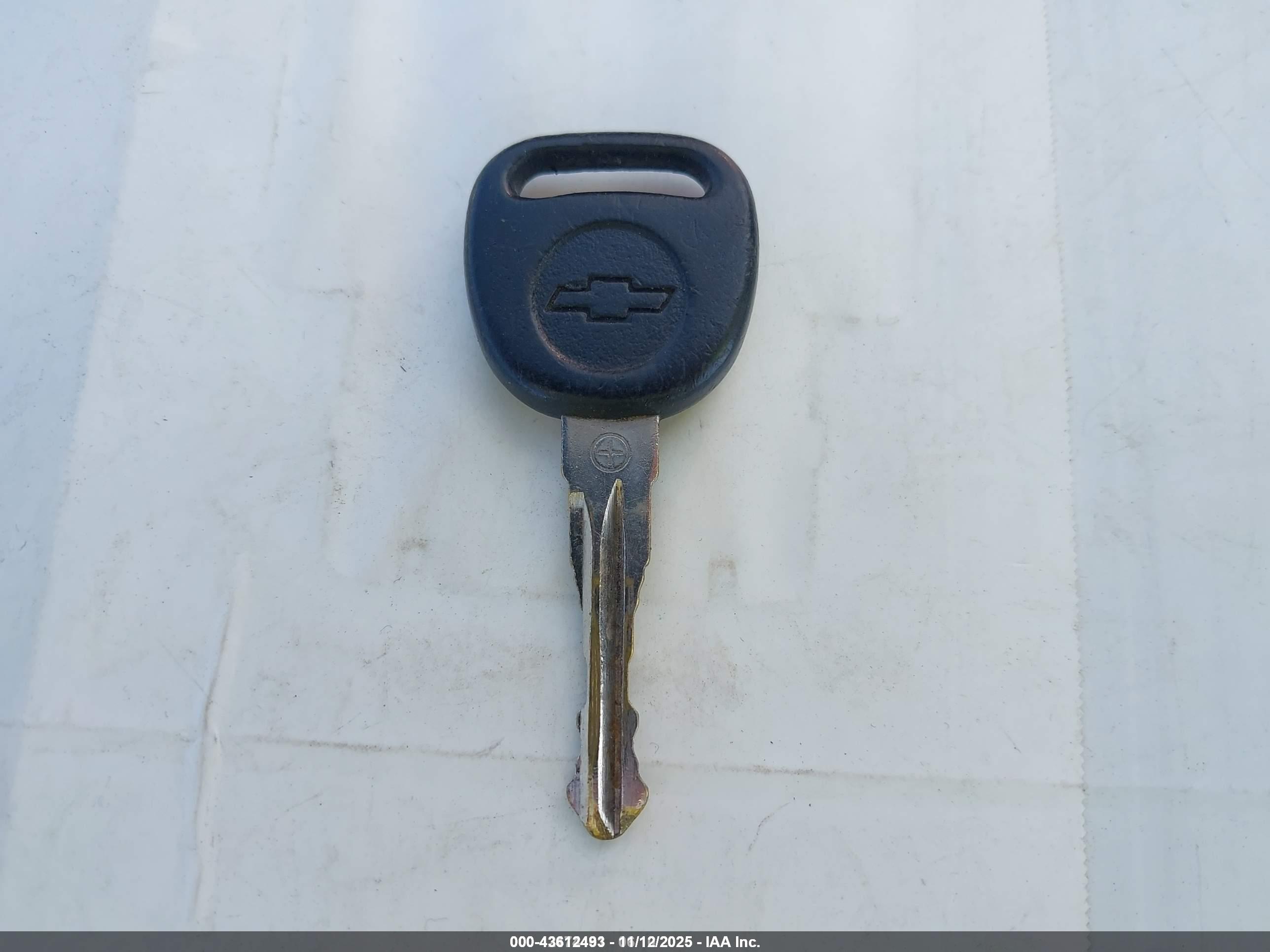 CHEVROLET EQUINOX image 11