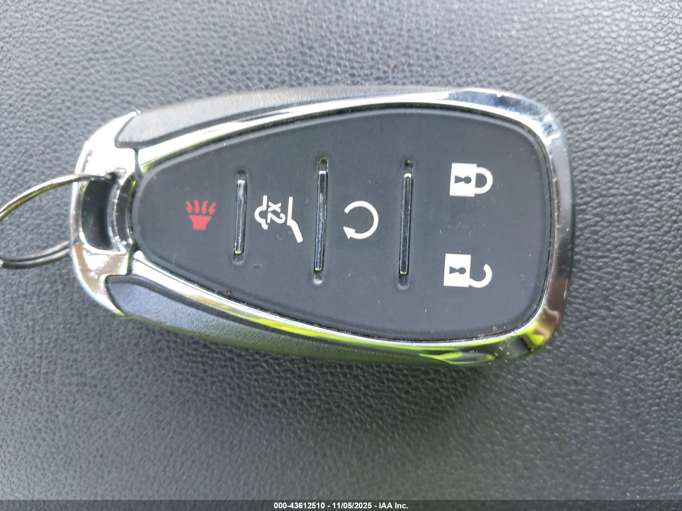 CHEVROLET EQUINOX image 11