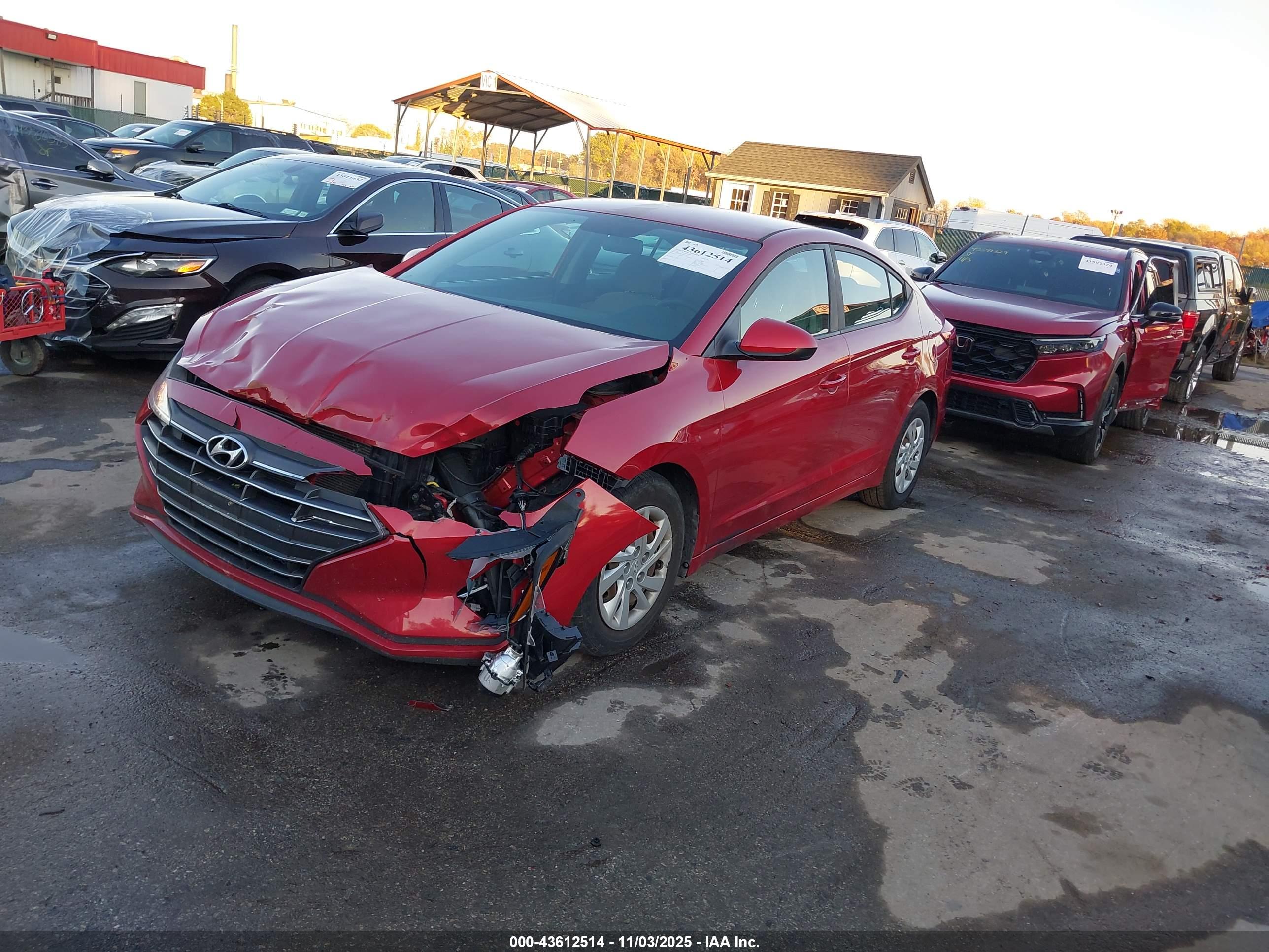 HYUNDAI ELANTRA image 2