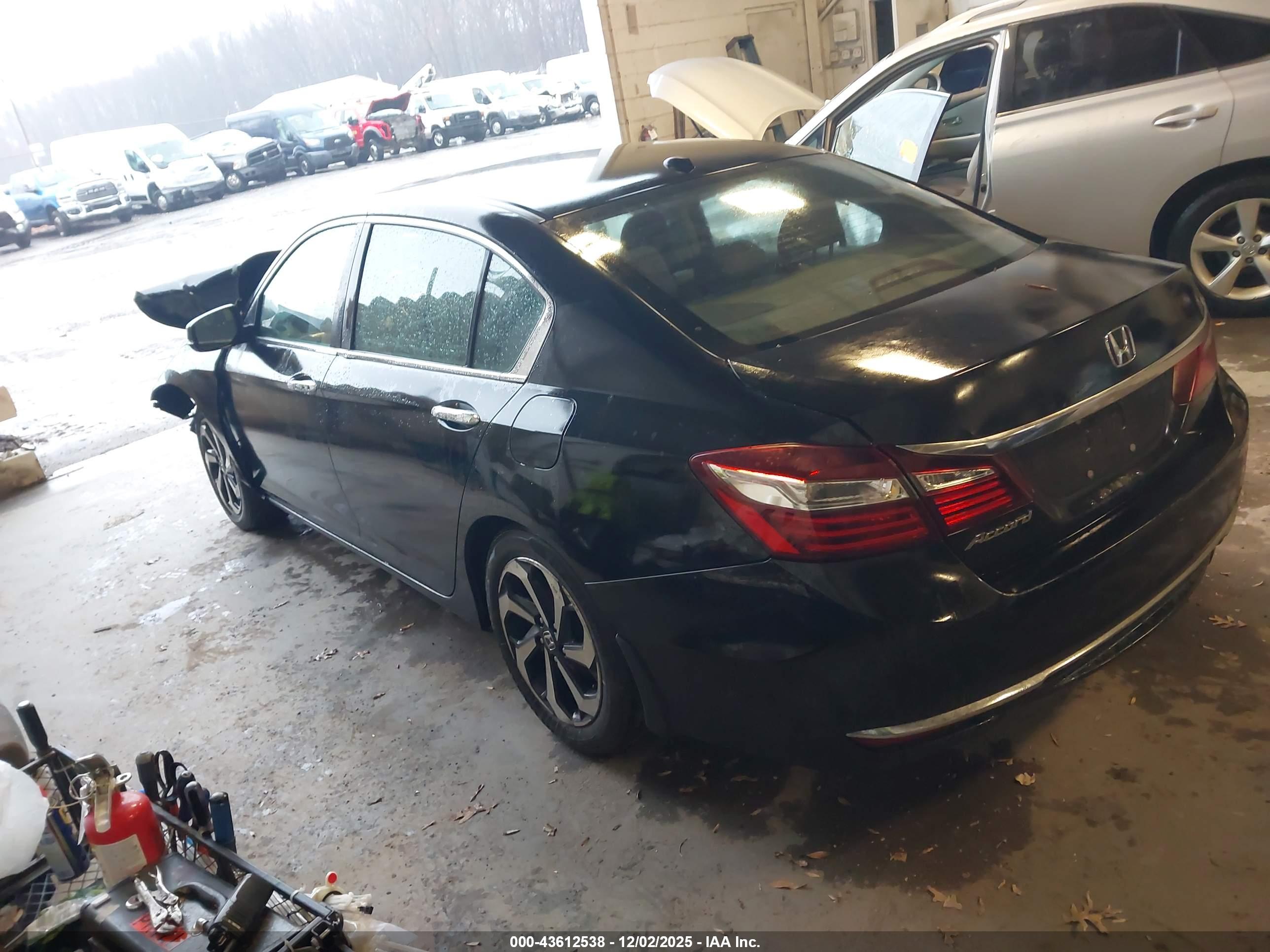 HONDA ACCORD image 3