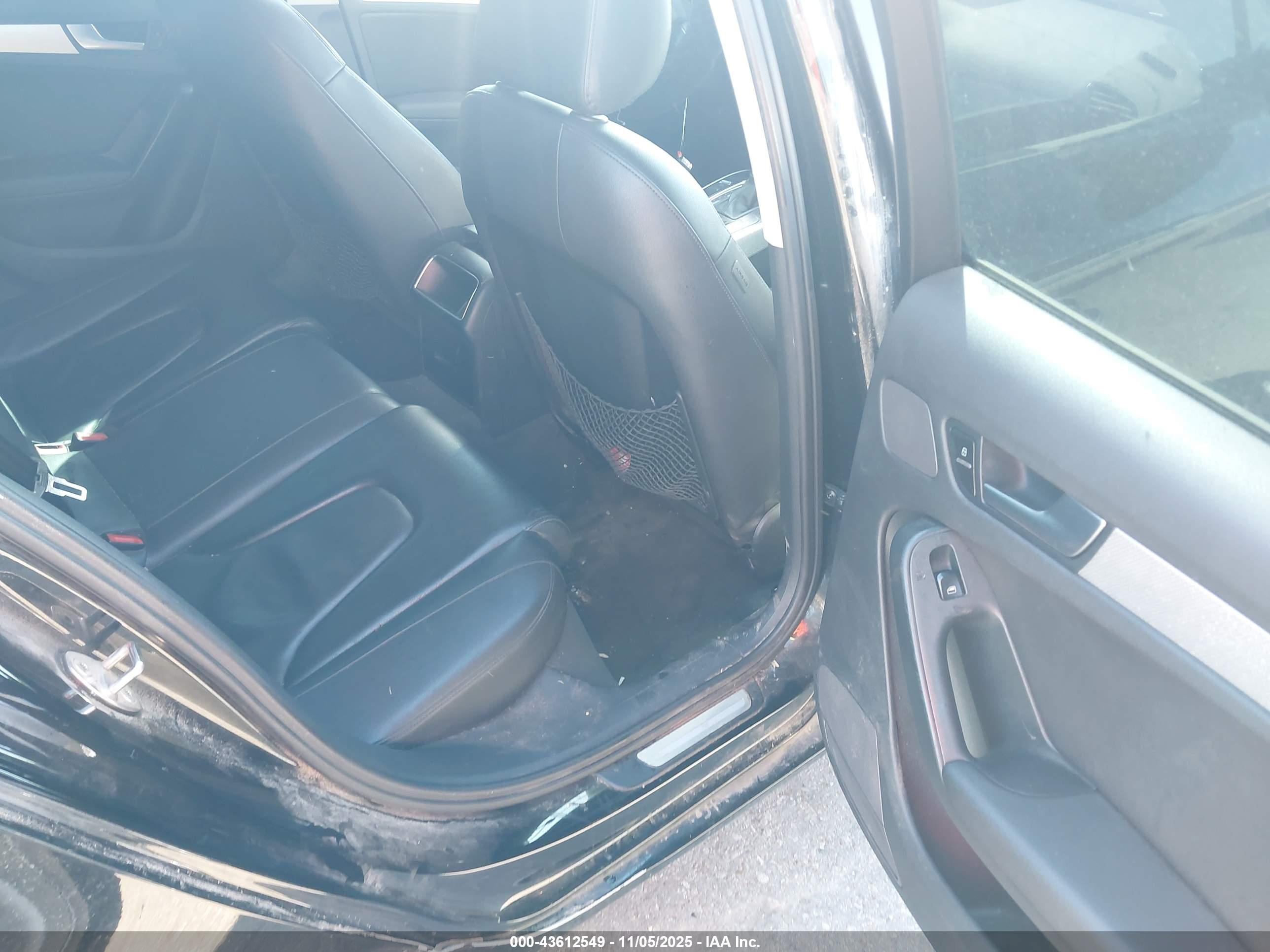 AUDI A4 image 8