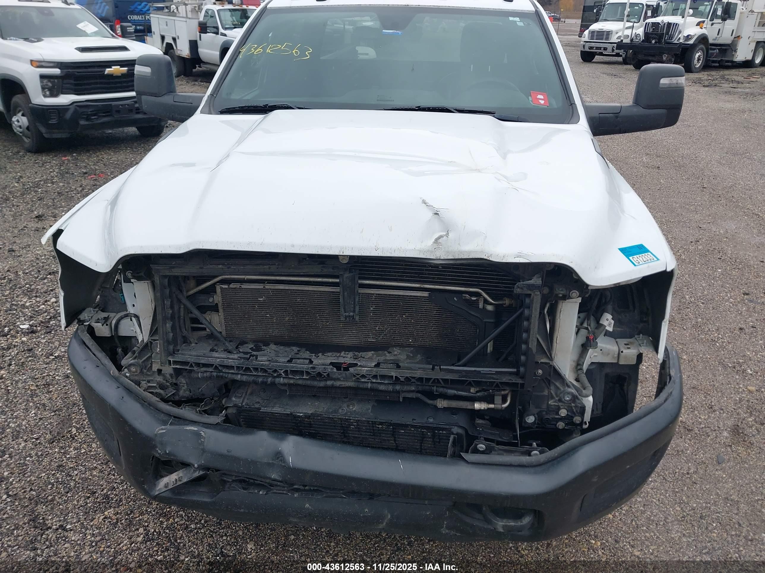RAM 3500 image 6