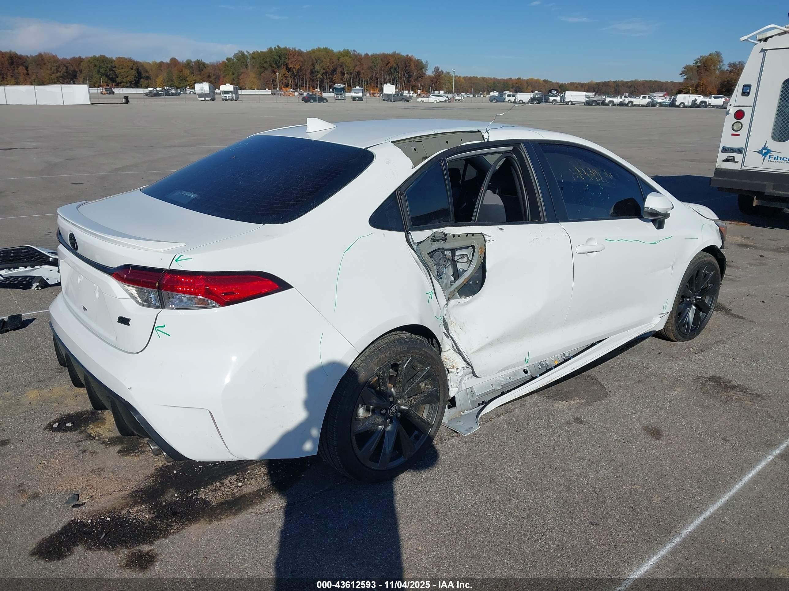 TOYOTA COROLLA image 4