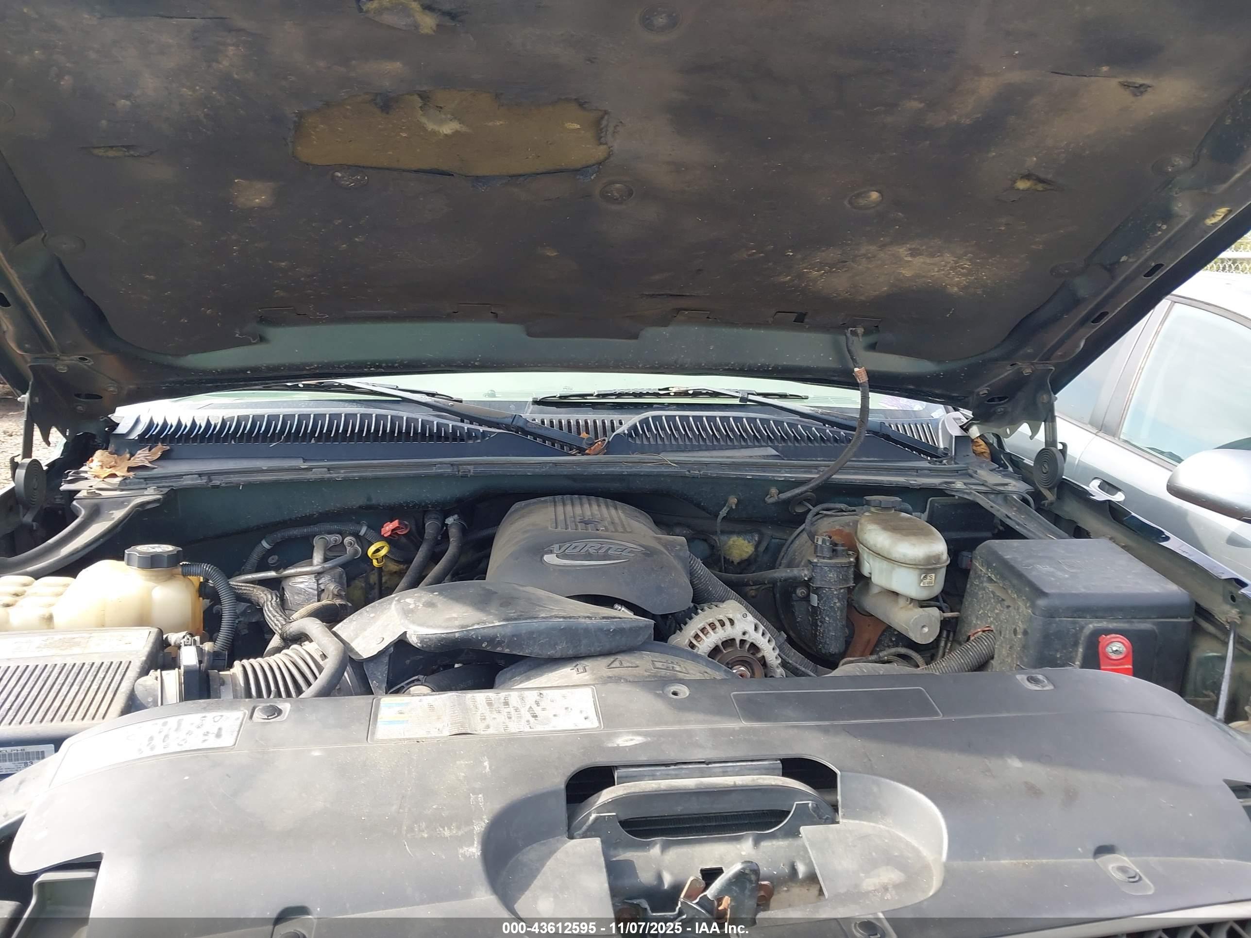 CHEVROLET SILVERADO image 10