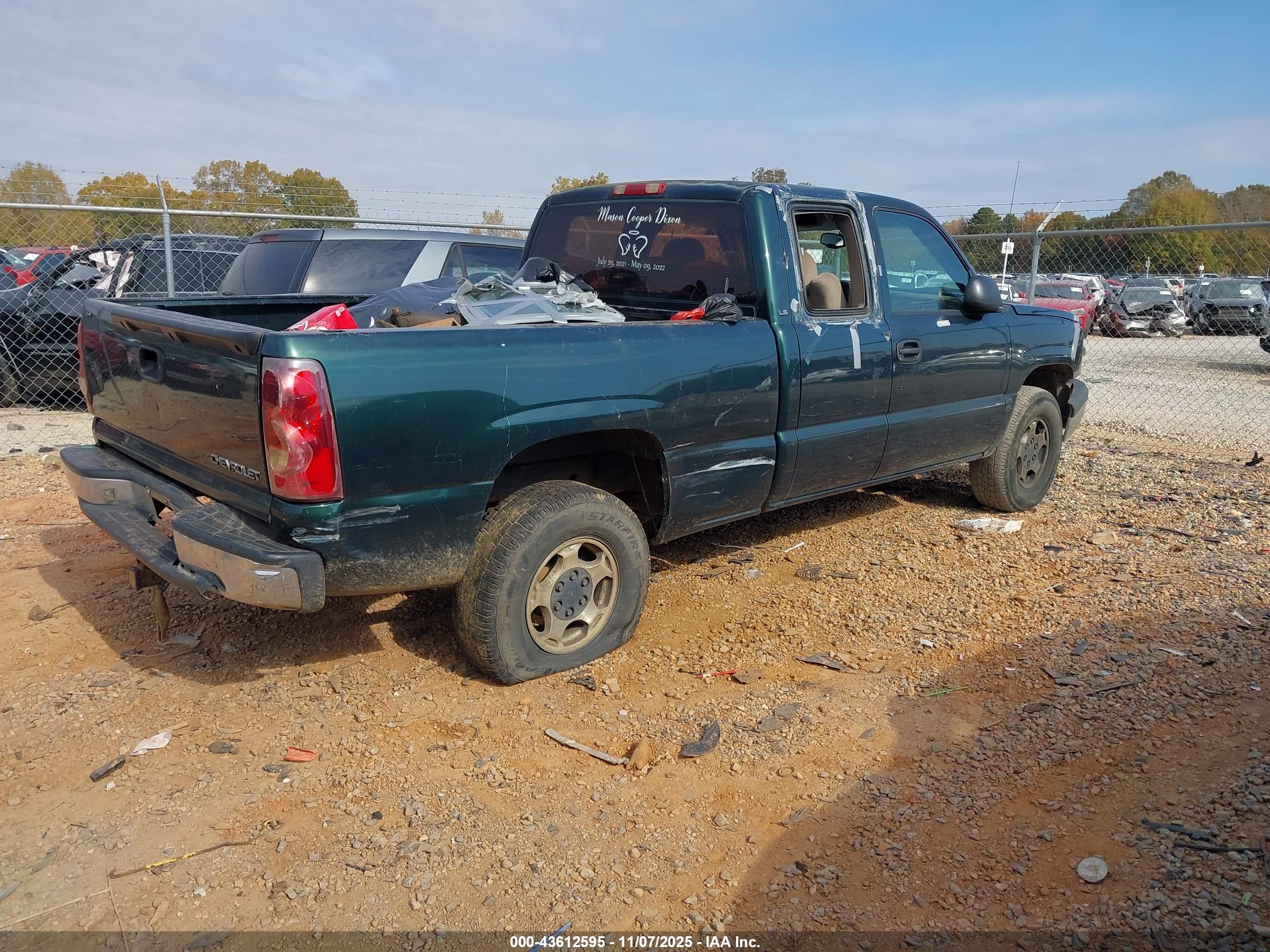 CHEVROLET SILVERADO image 4