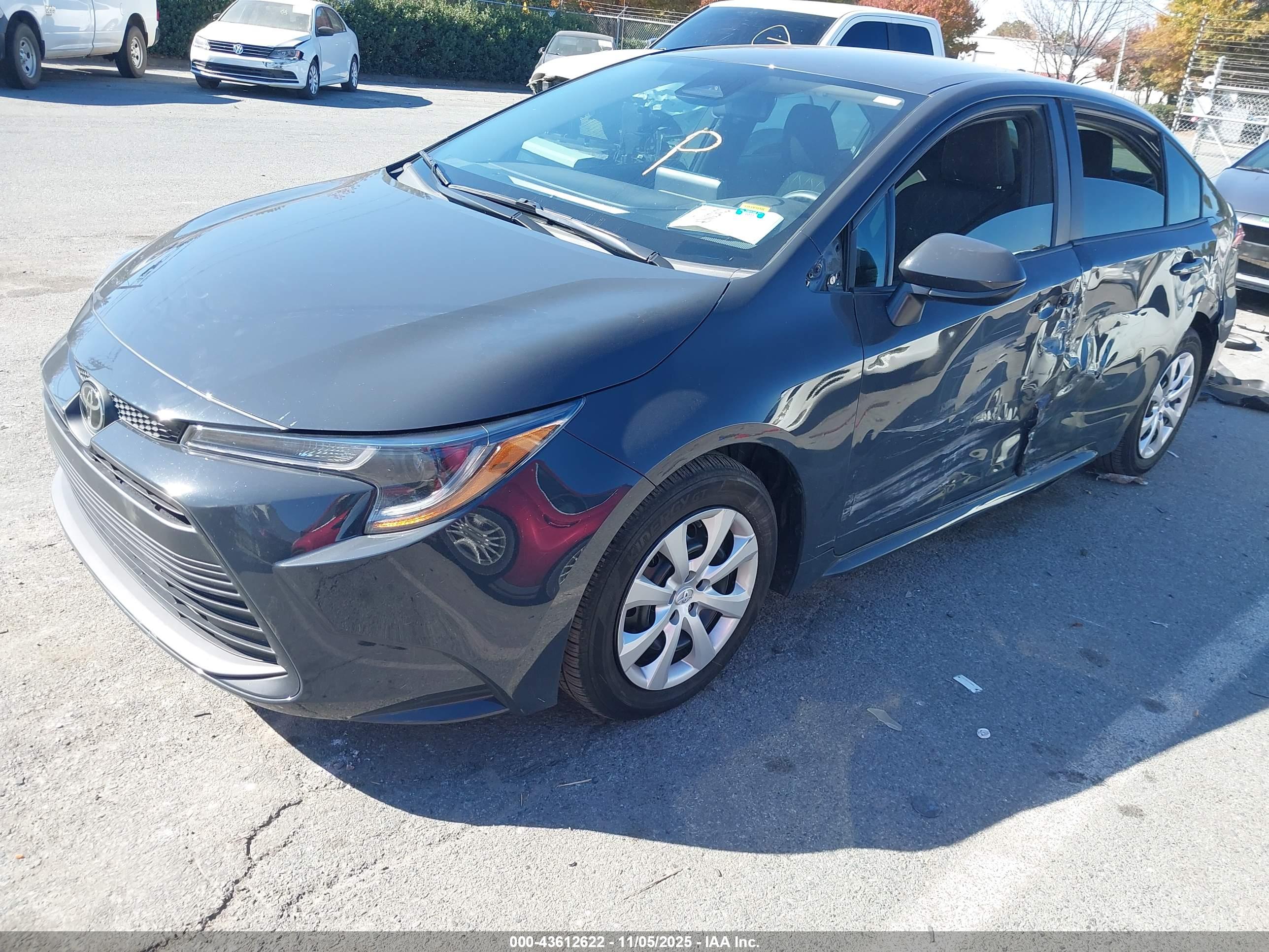 TOYOTA COROLLA image 2