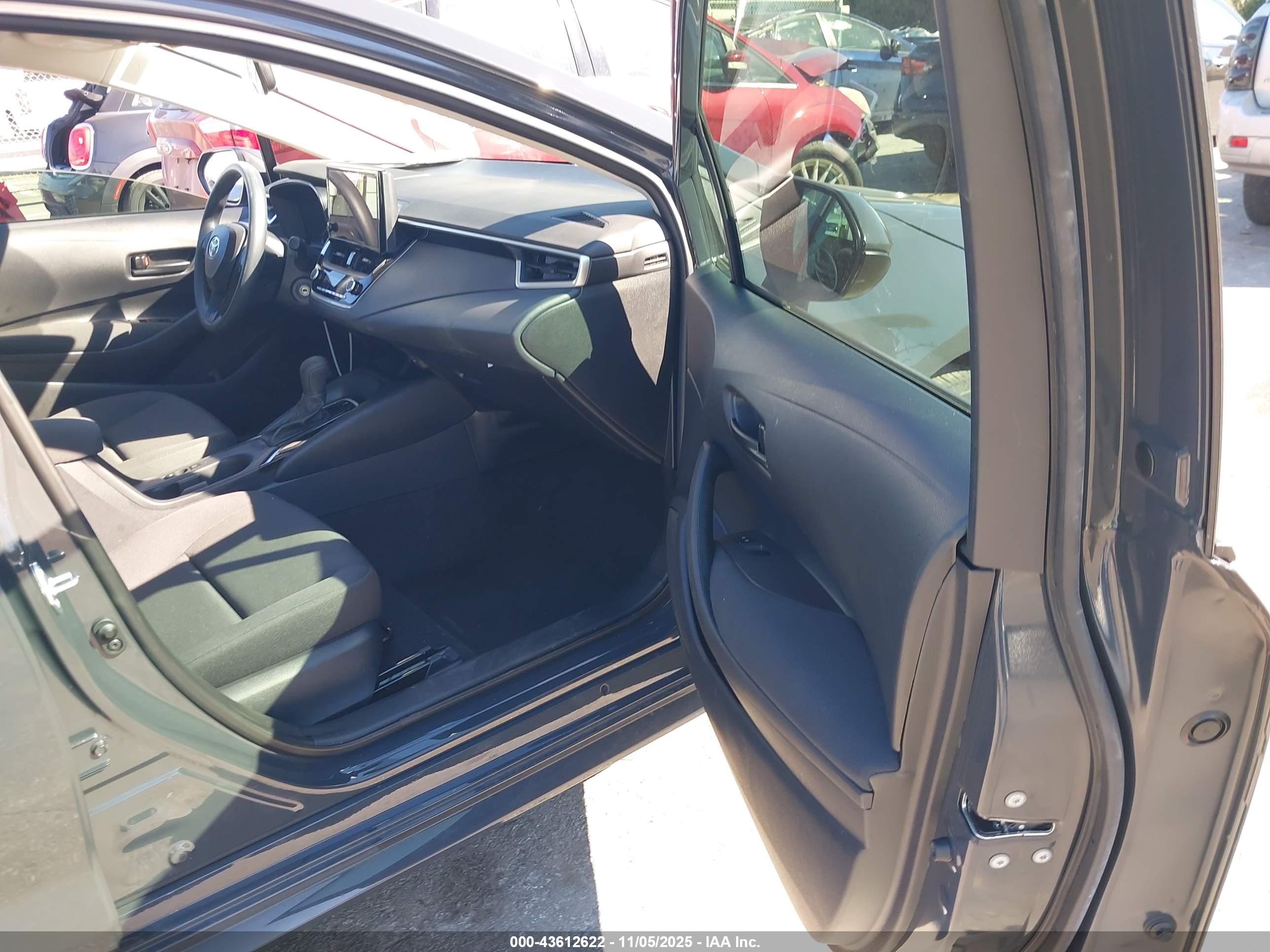 TOYOTA COROLLA image 5