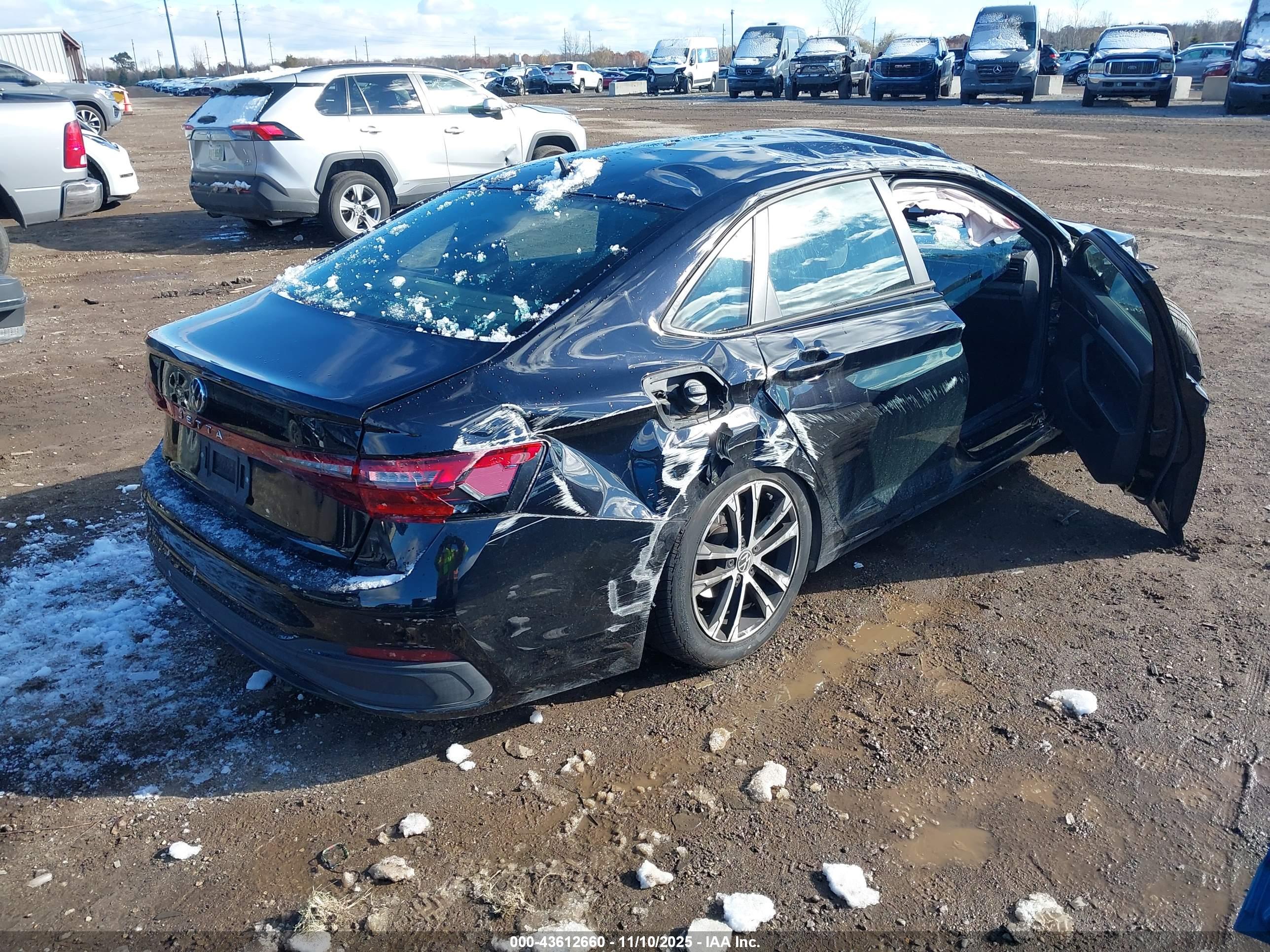 VOLKSWAGEN JETTA image 4