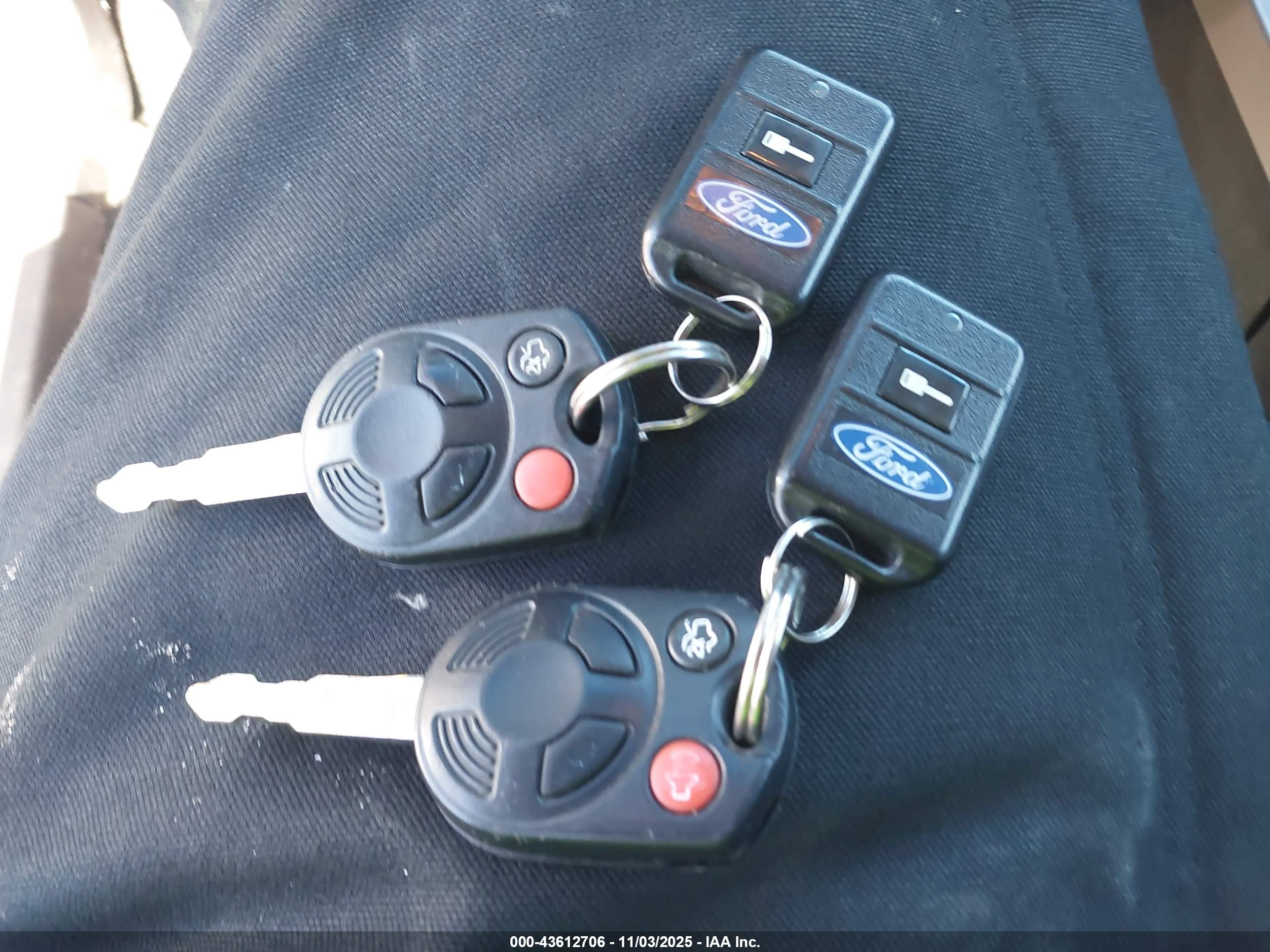 FORD FLEX image 11
