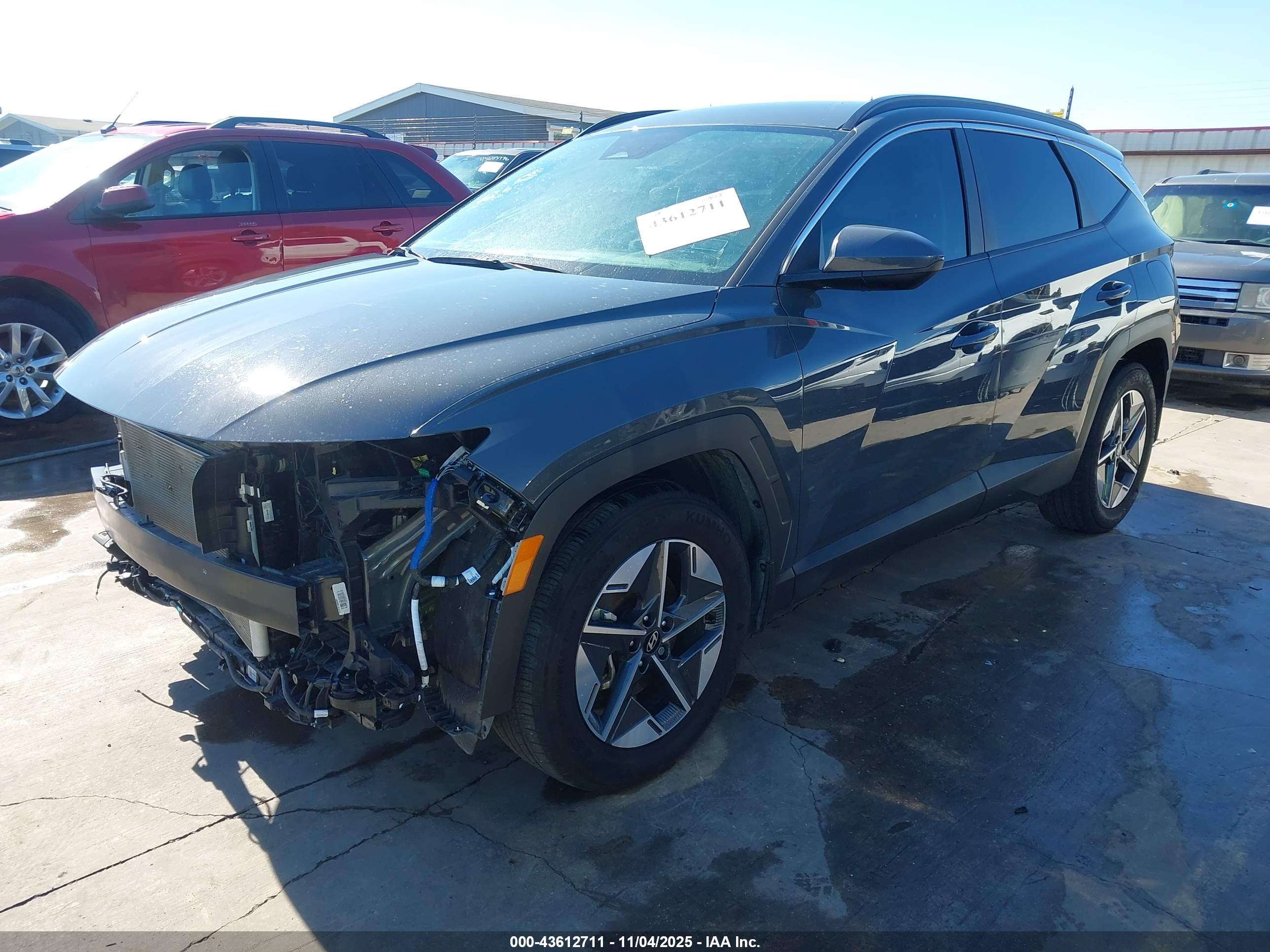 HYUNDAI TUCSON image 2