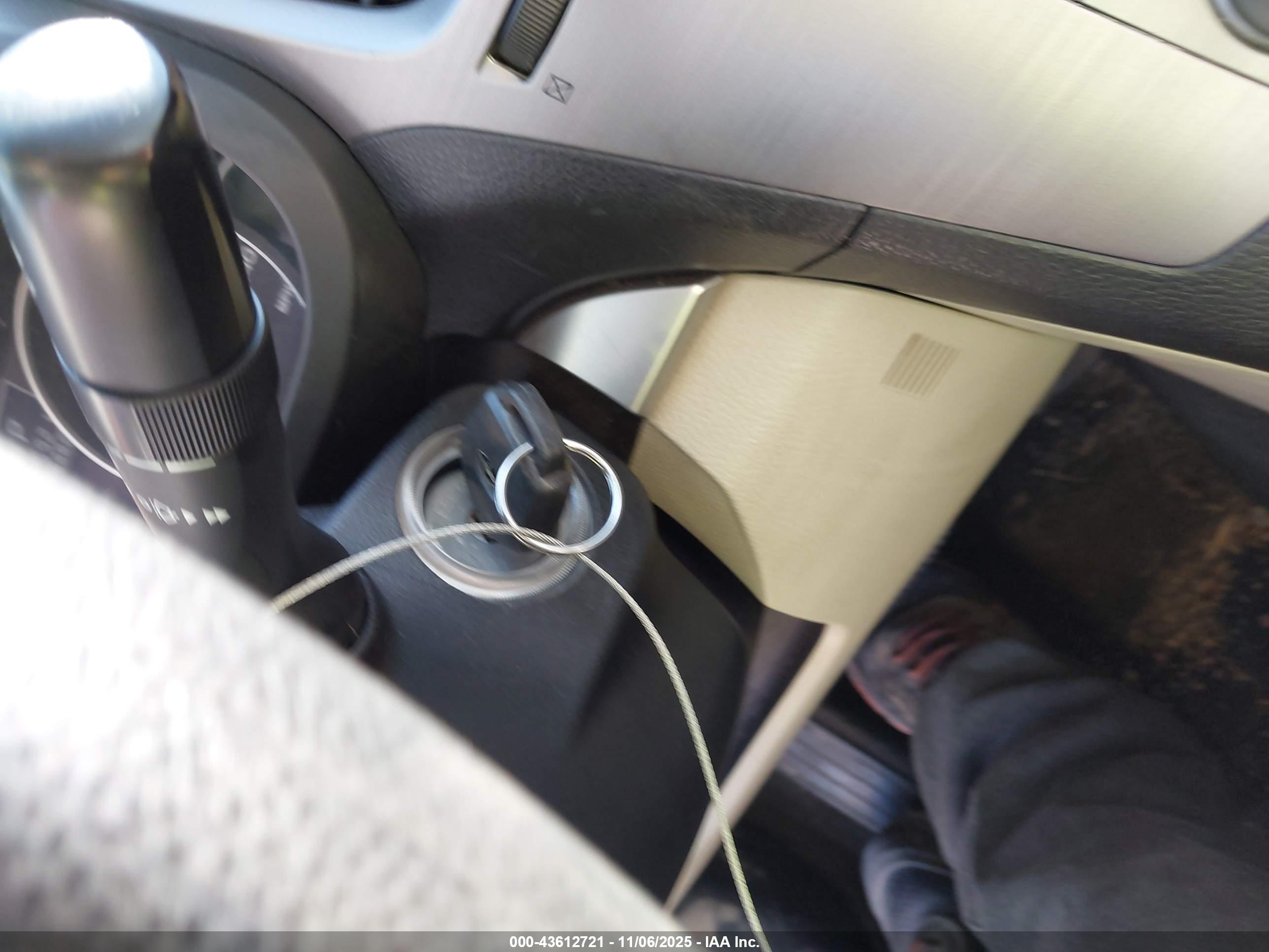 SUBARU LEGACY image 11