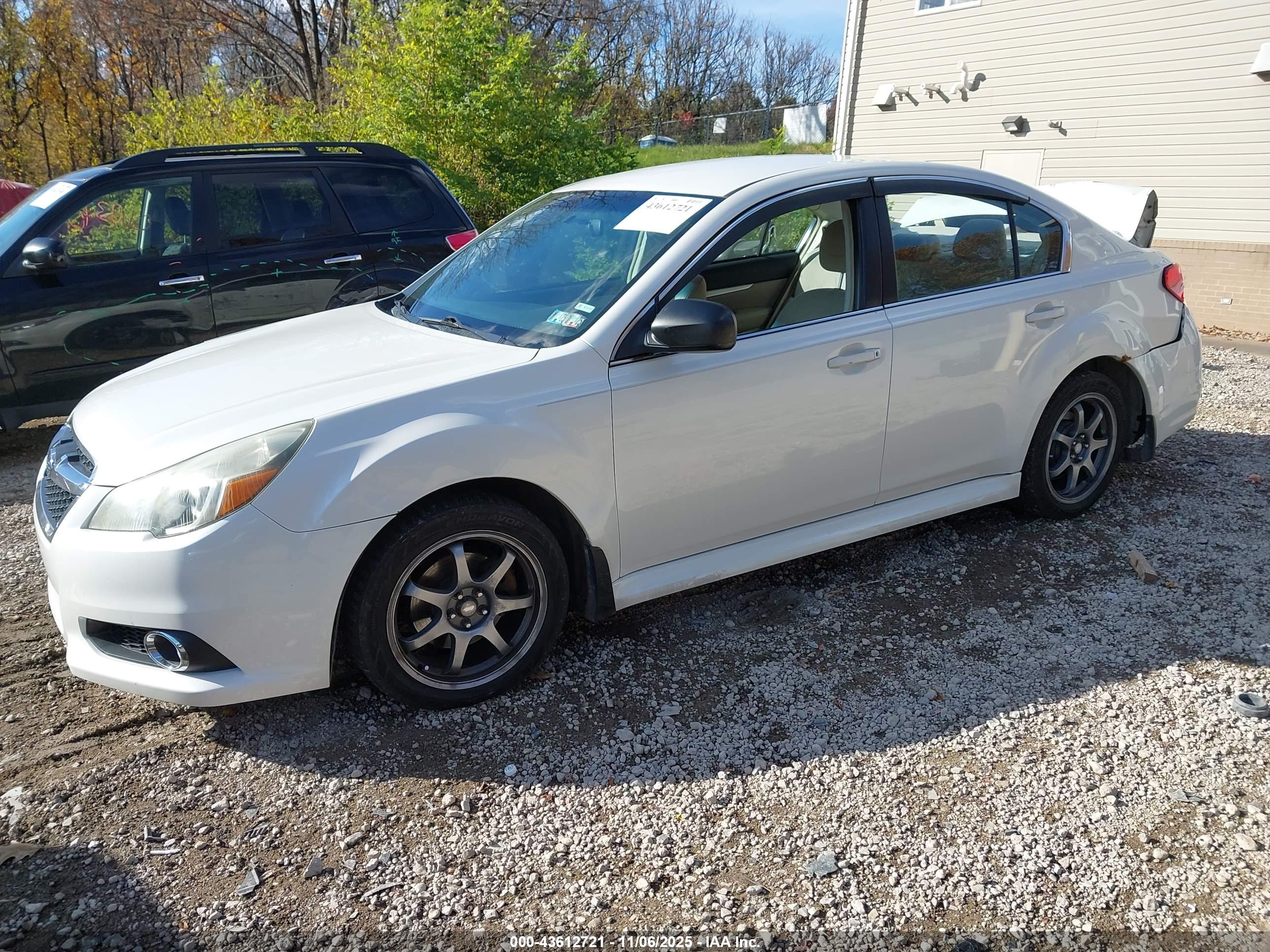 SUBARU LEGACY image 2
