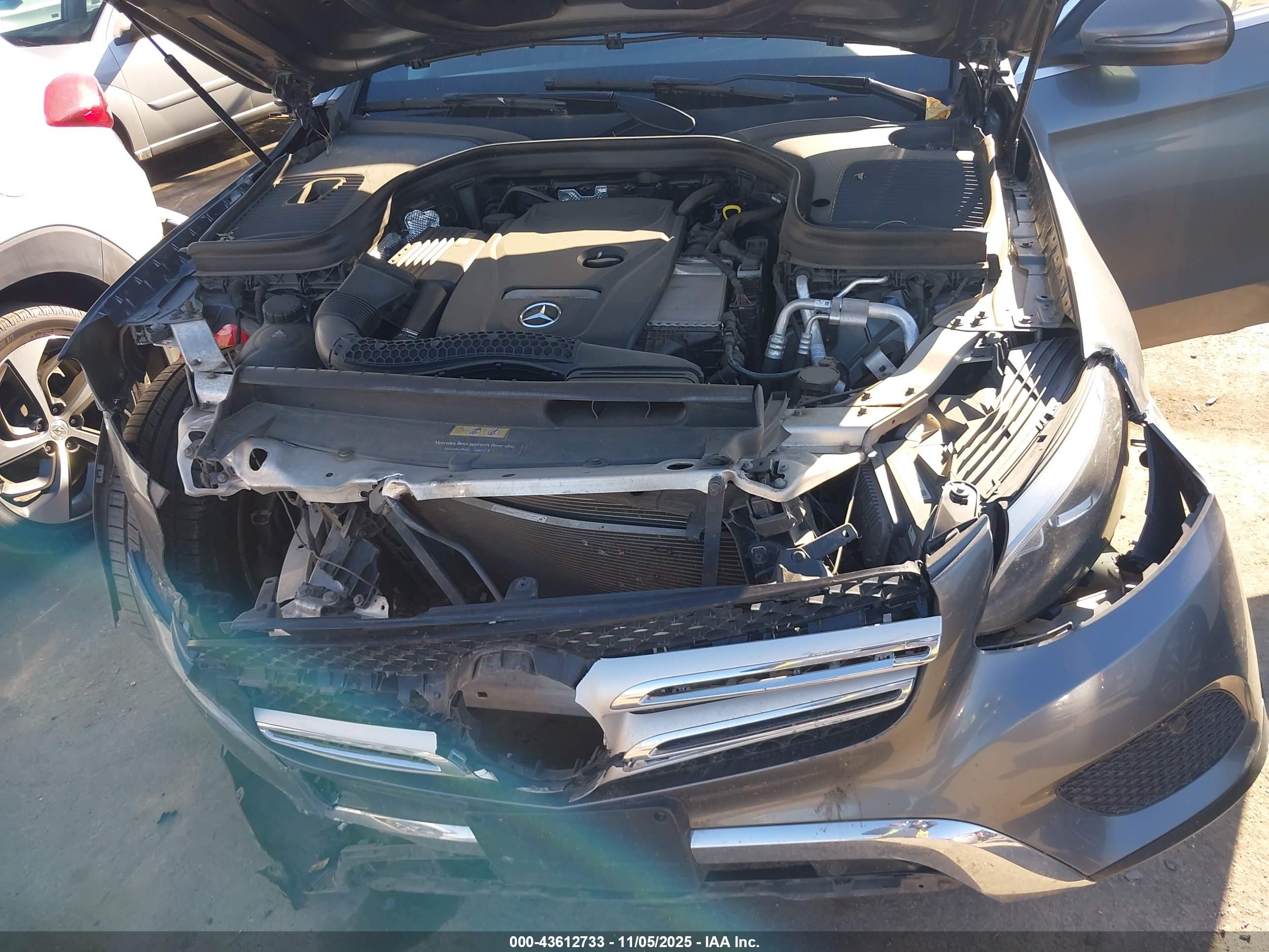 MERCEDES-BENZ GLC image 10