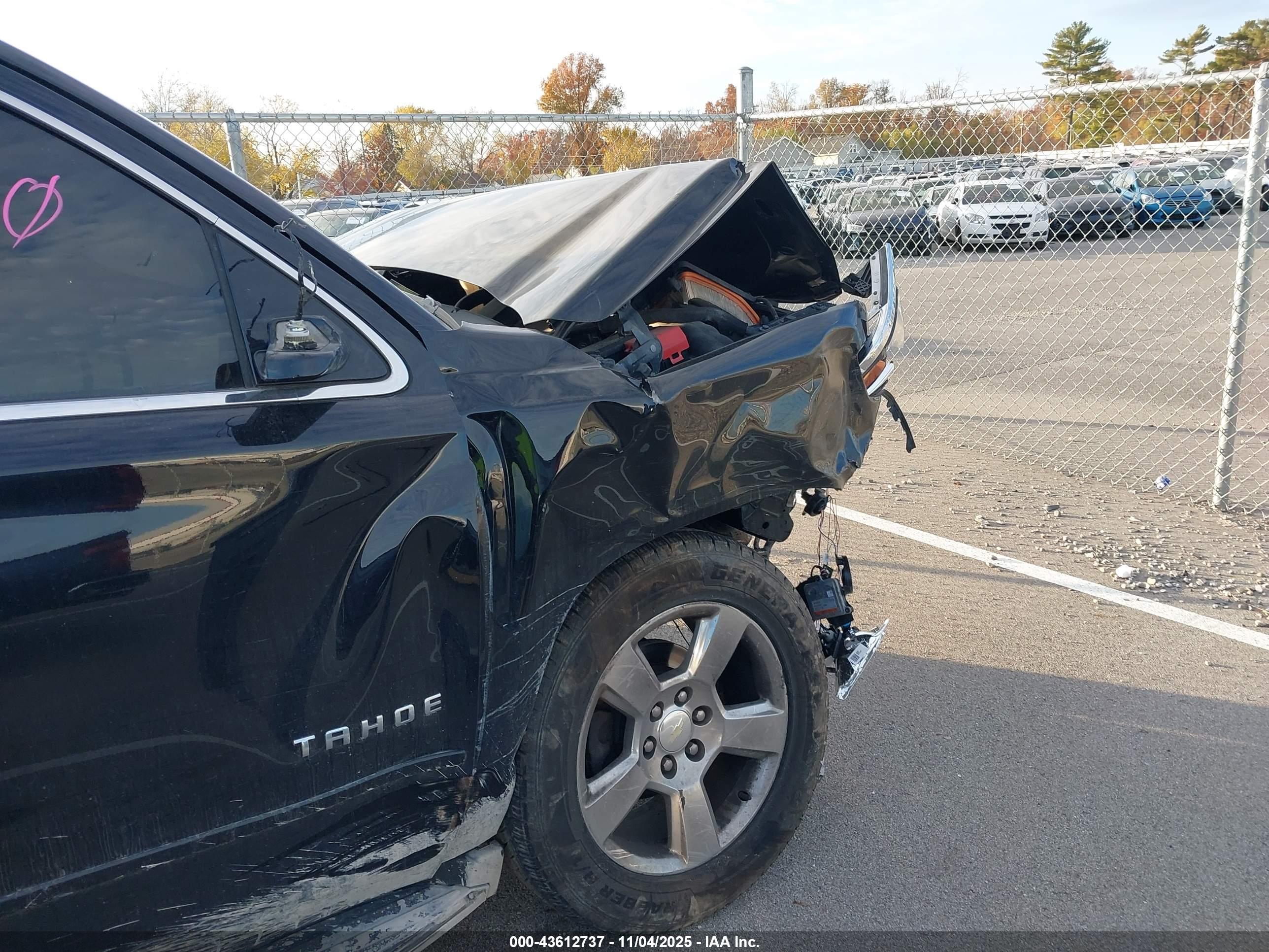 CHEVROLET TAHOE image 6