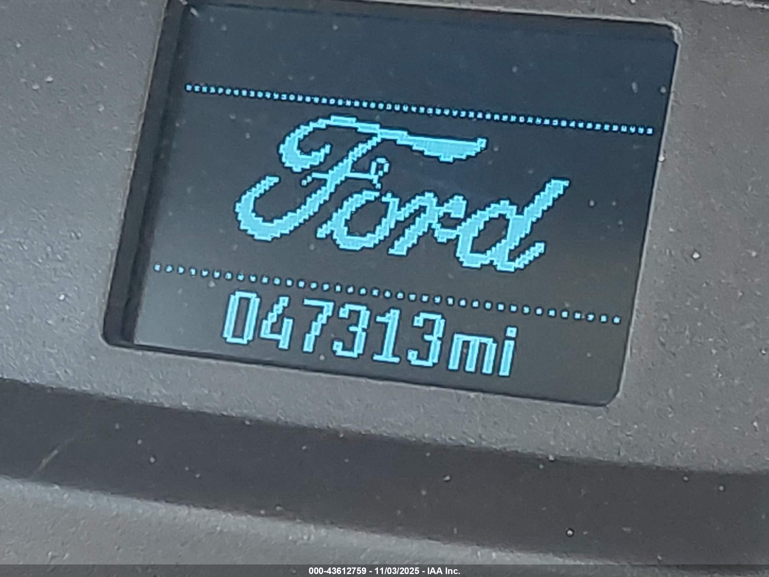 FORD TRANSIT-250 image 7