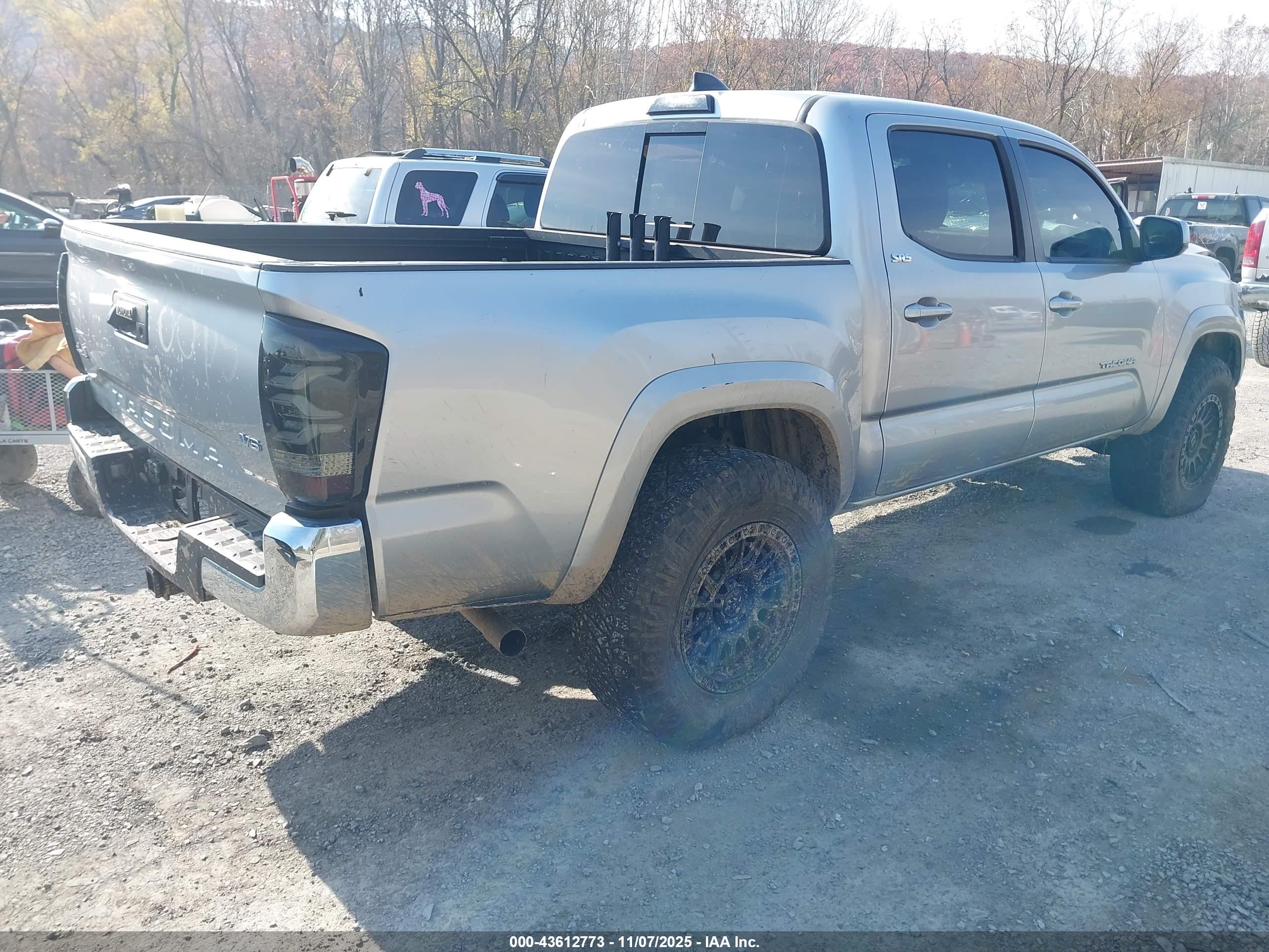 TOYOTA TACOMA image 4