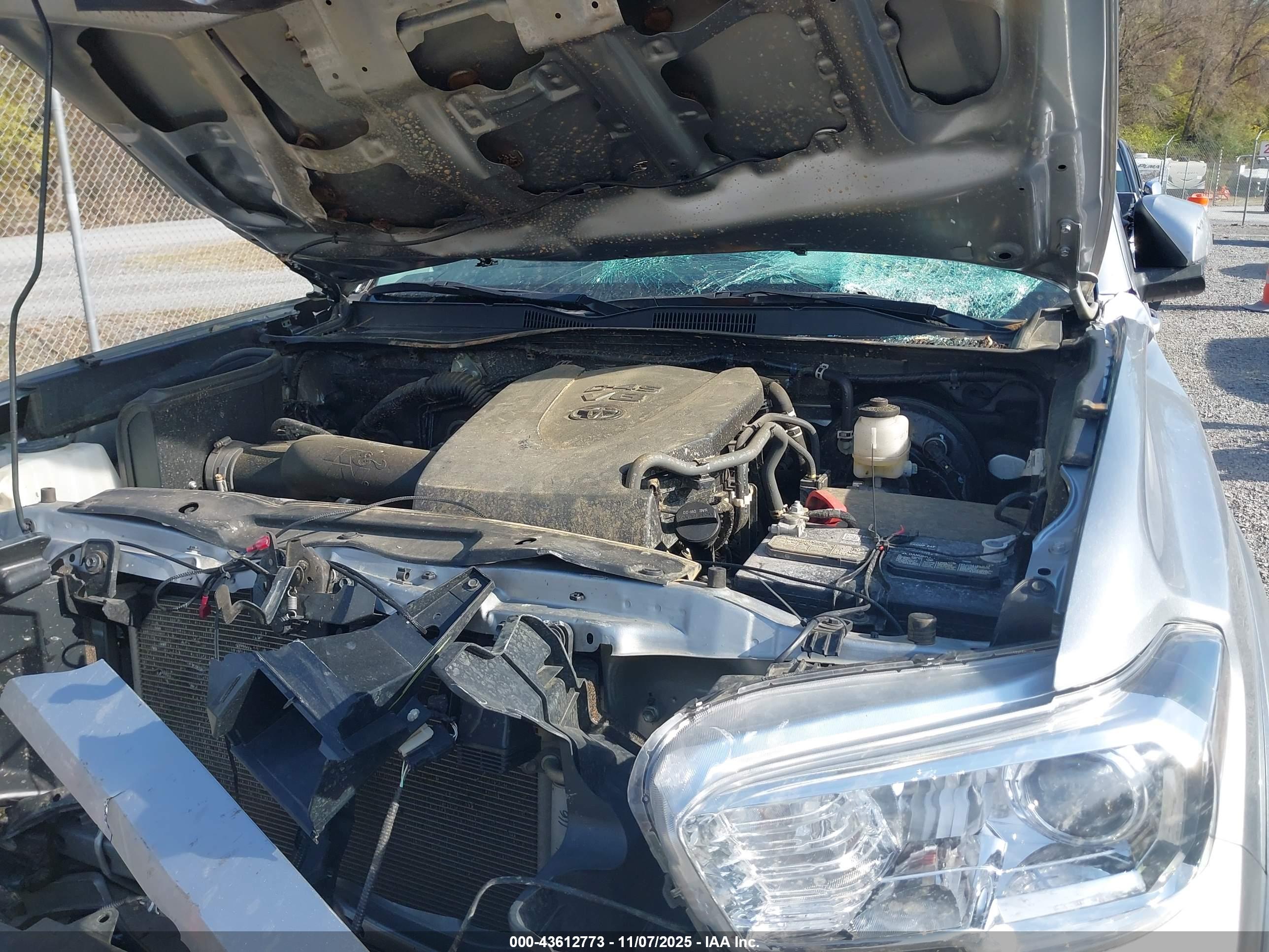TOYOTA TACOMA image 6