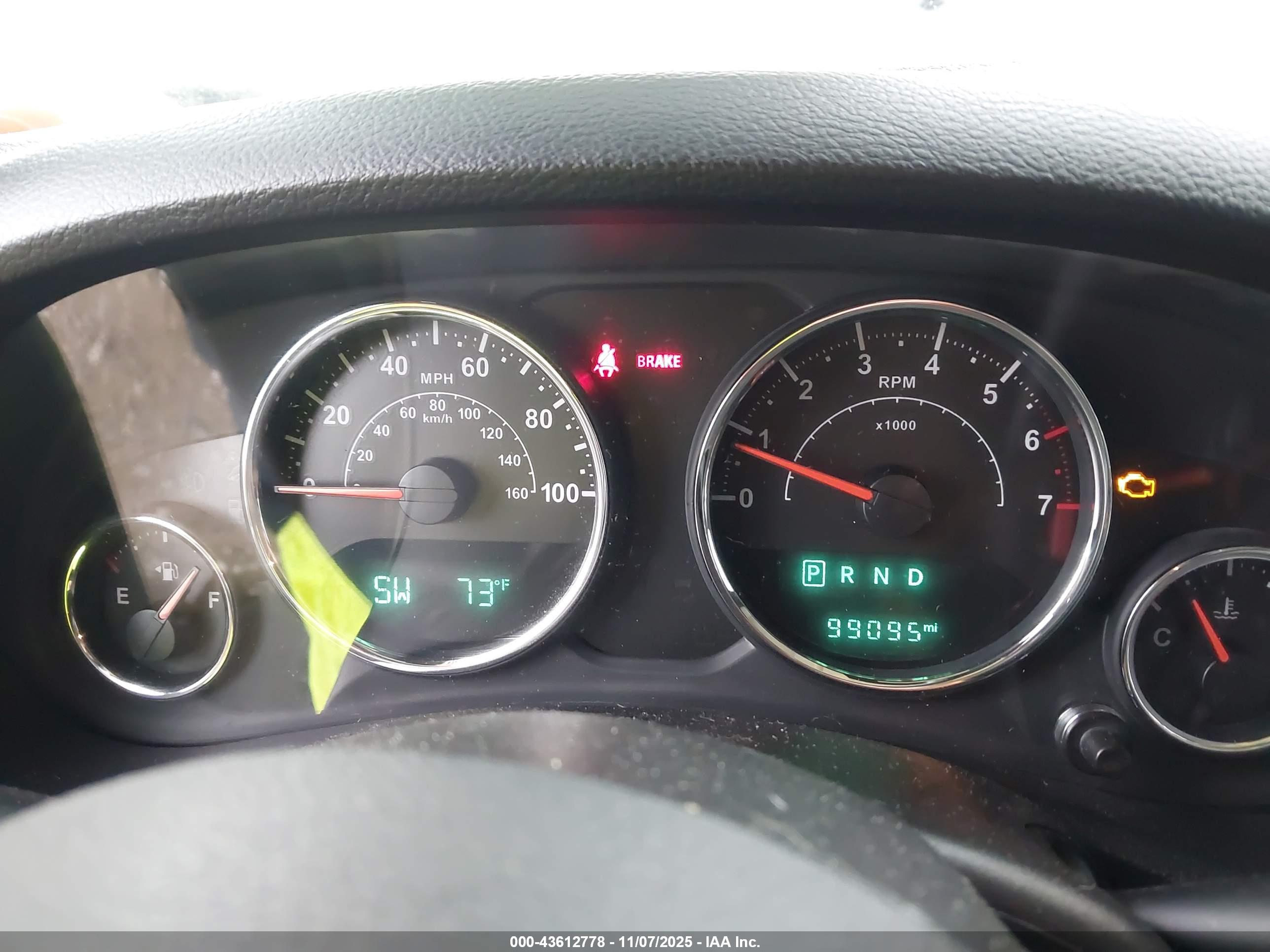 JEEP WRANGLER image 7