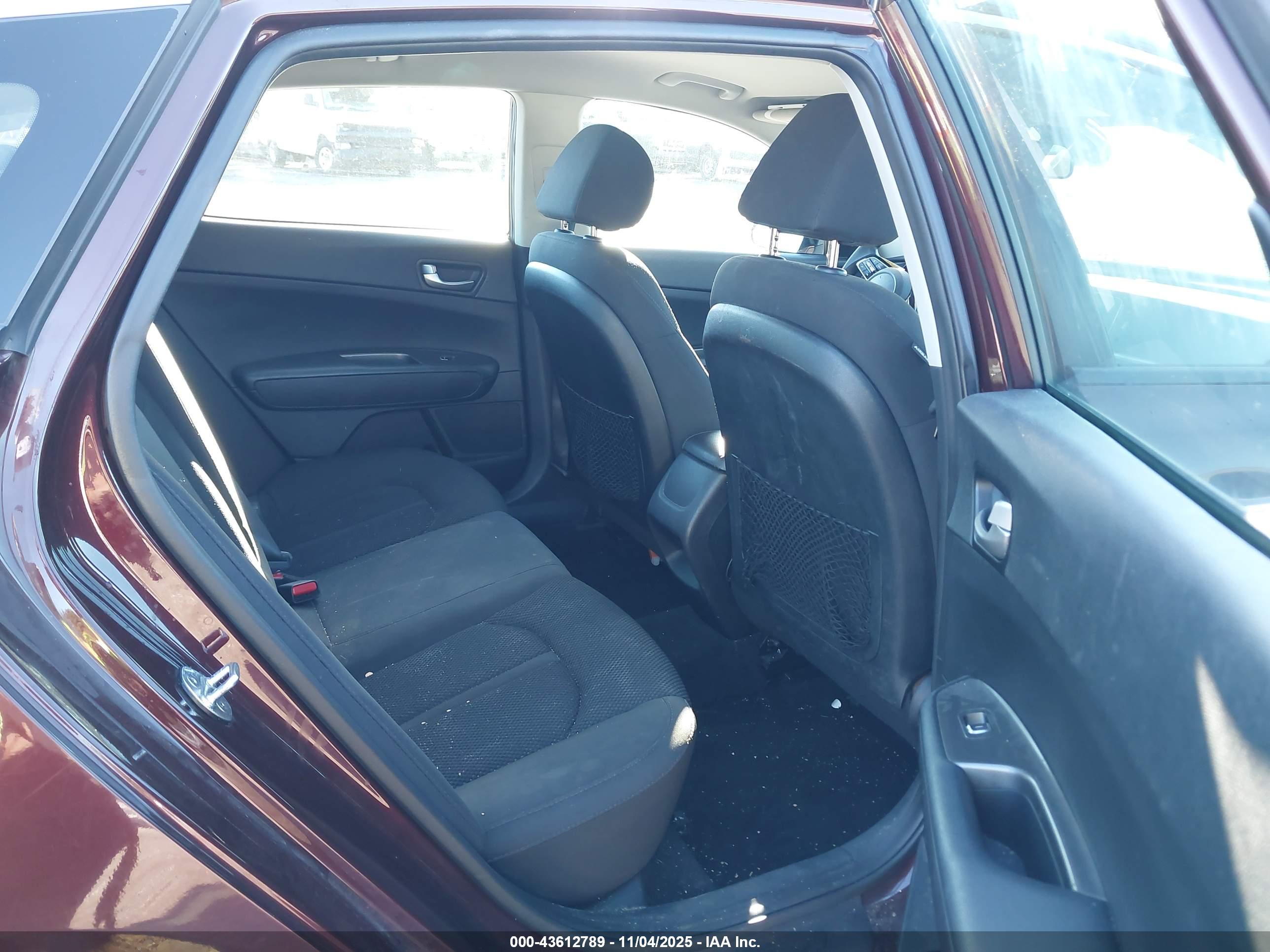 KIA OPTIMA image 8