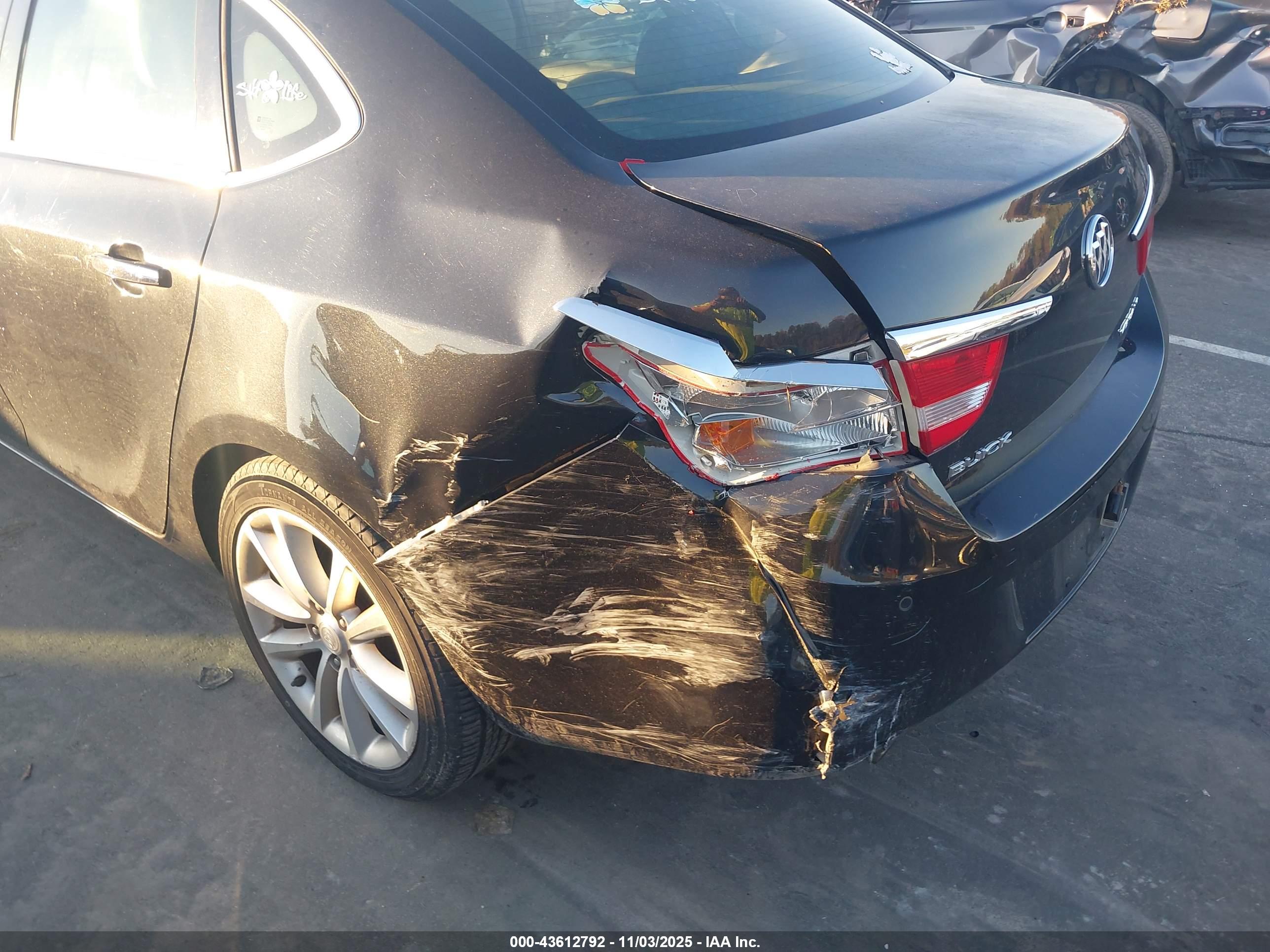 BUICK VERANO image 6