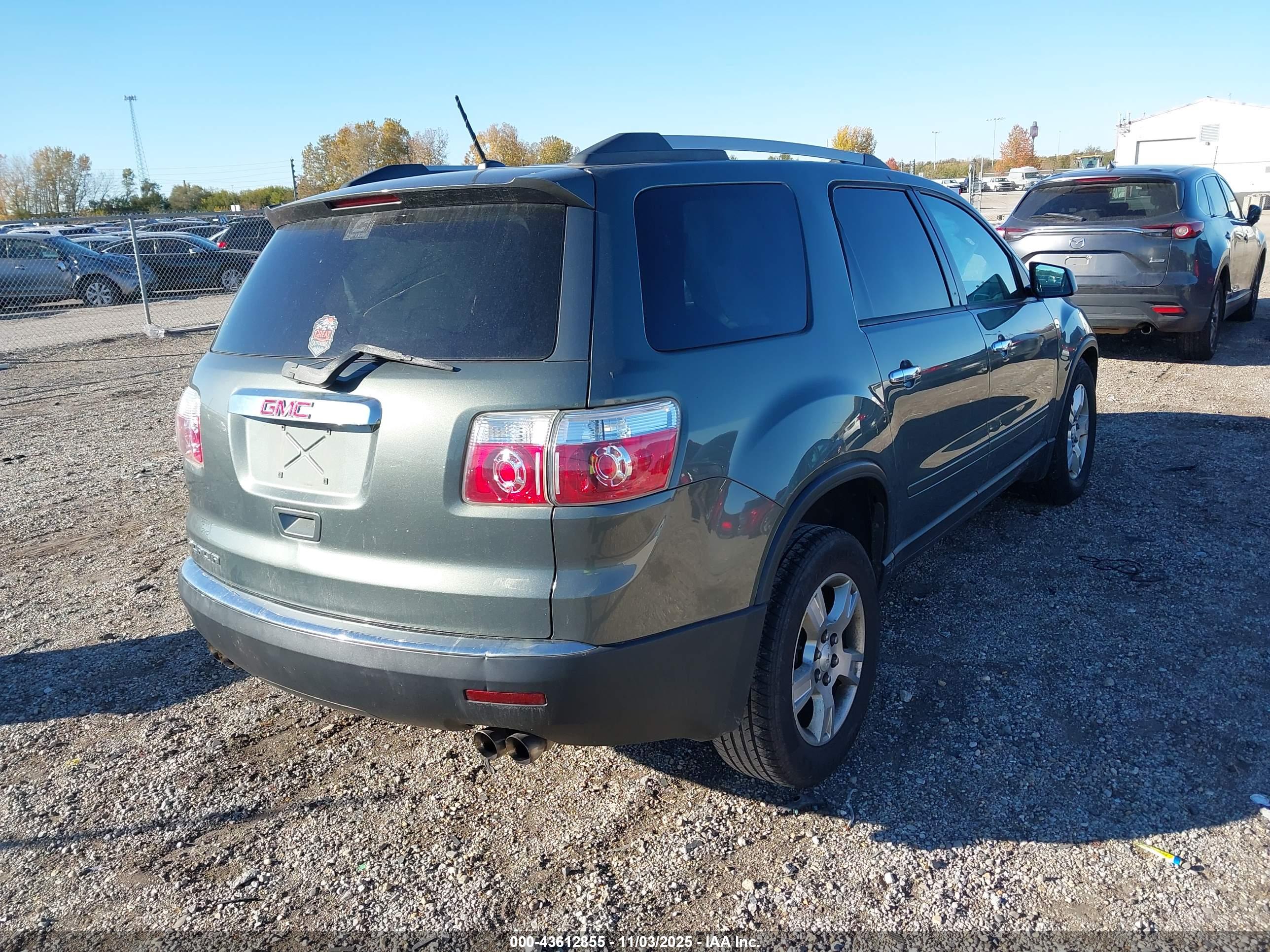 GMC ACADIA image 4
