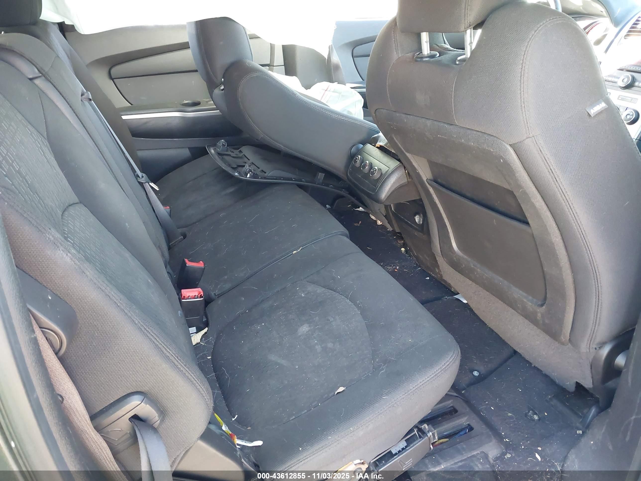 GMC ACADIA image 8