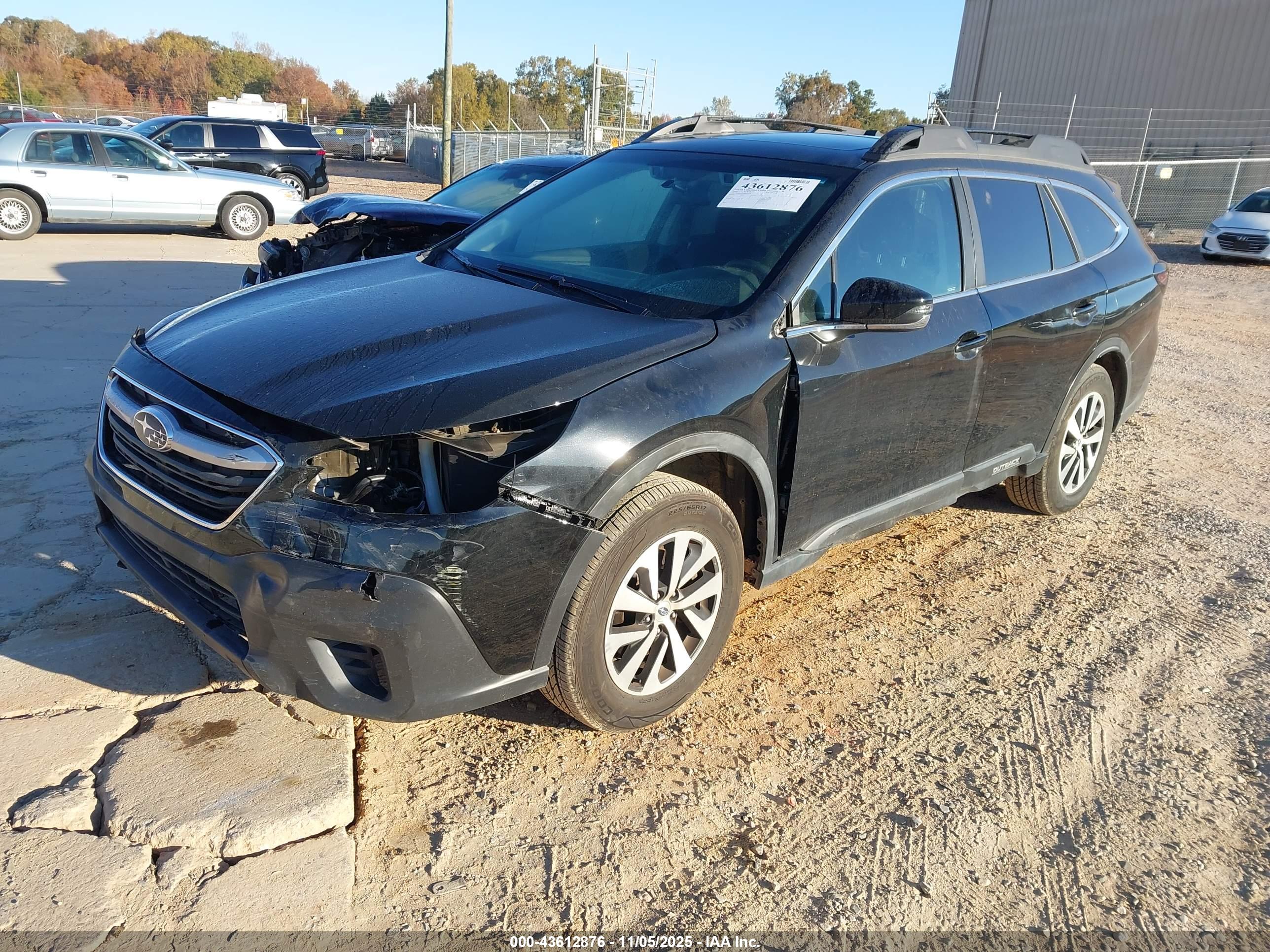 SUBARU OUTBACK image 2