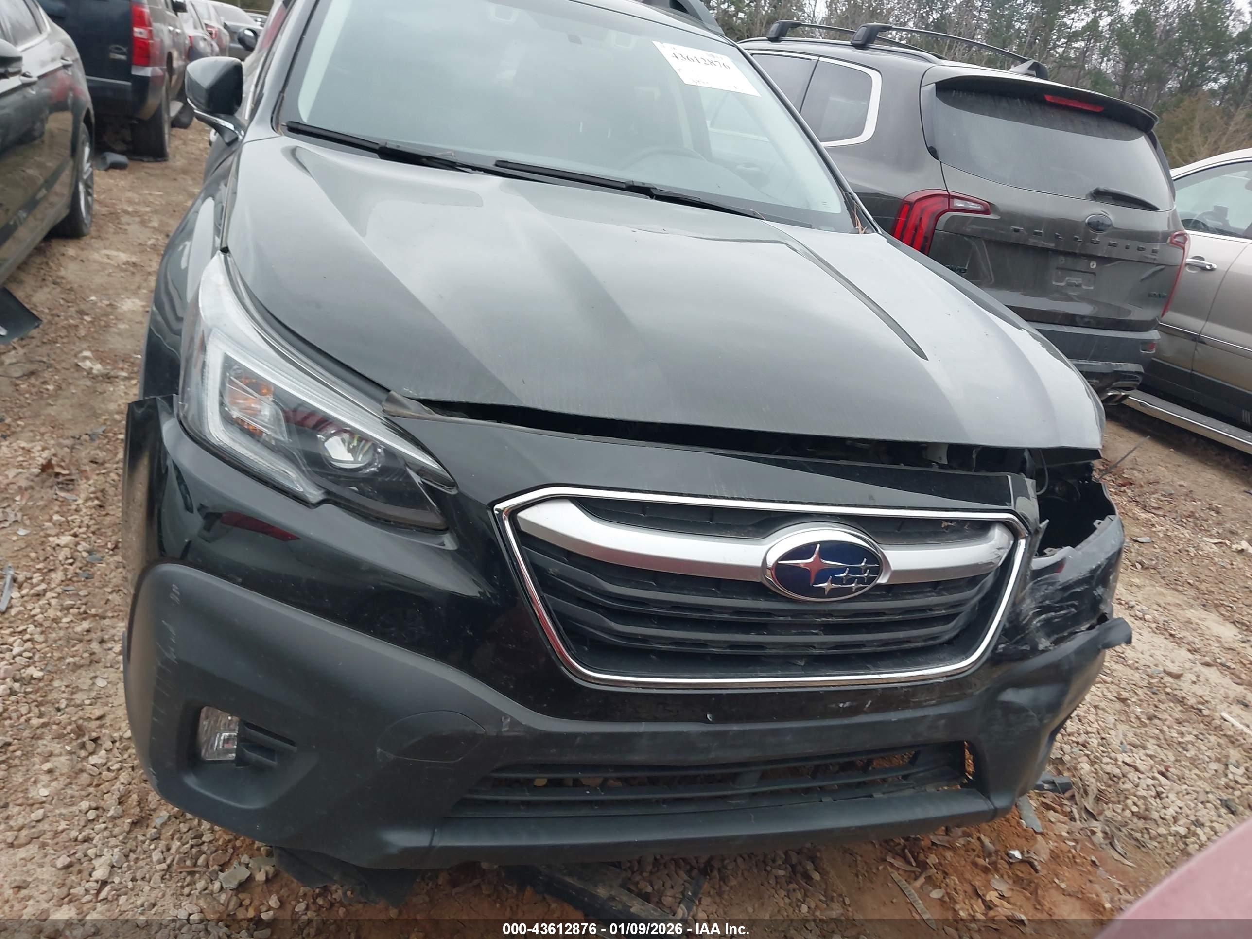 SUBARU OUTBACK image 6