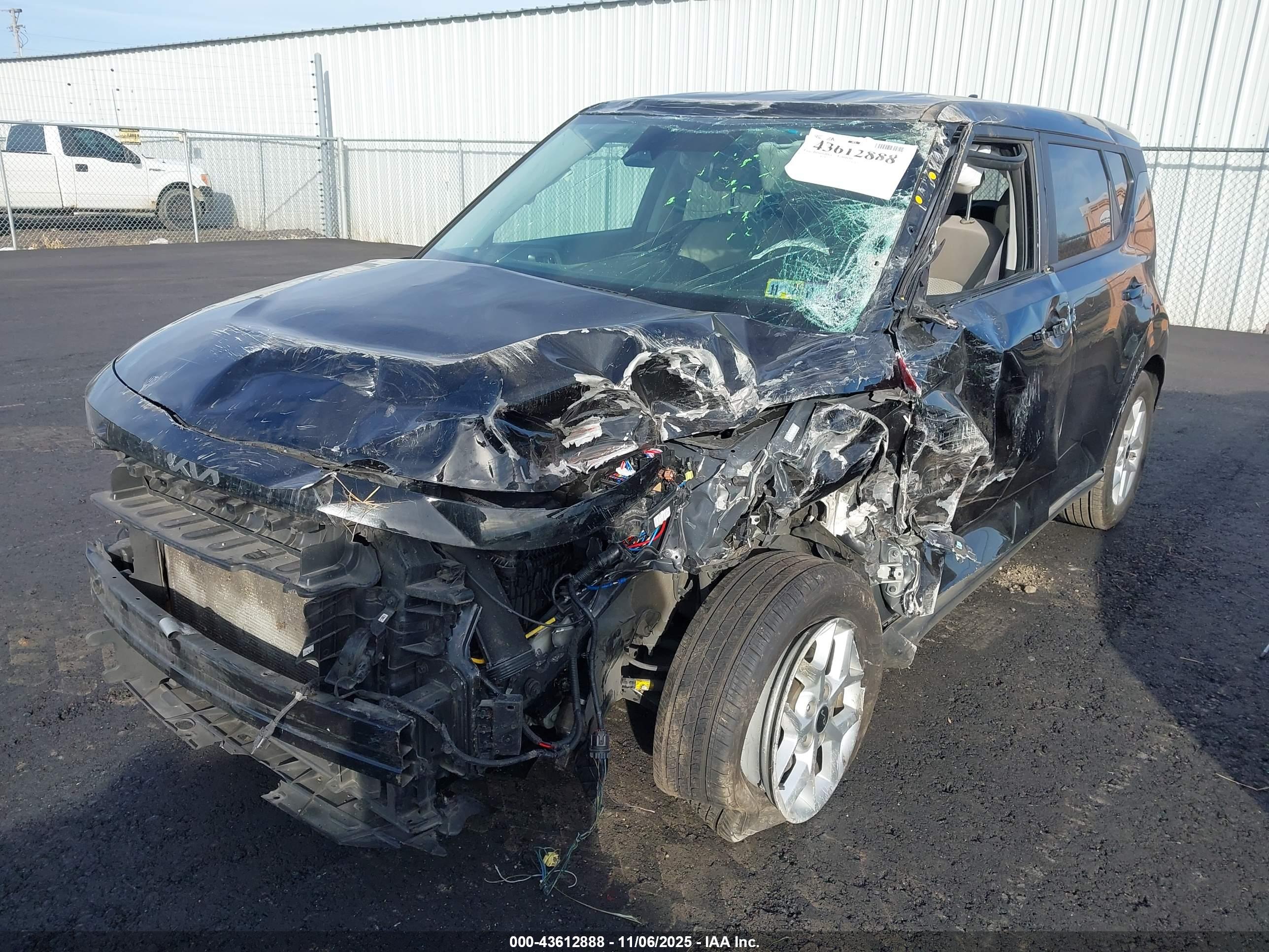 KIA SOUL image 2