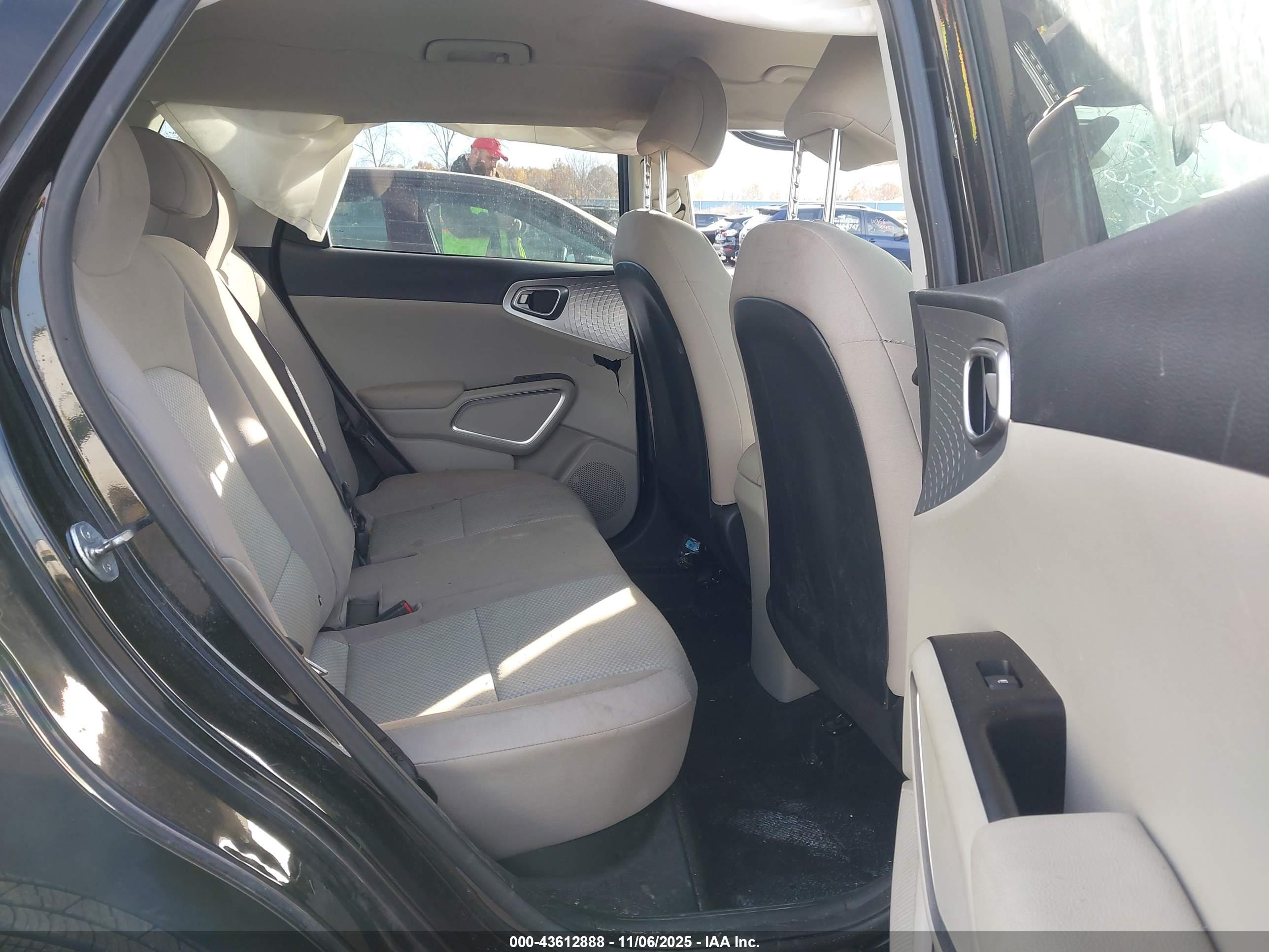 KIA SOUL image 8