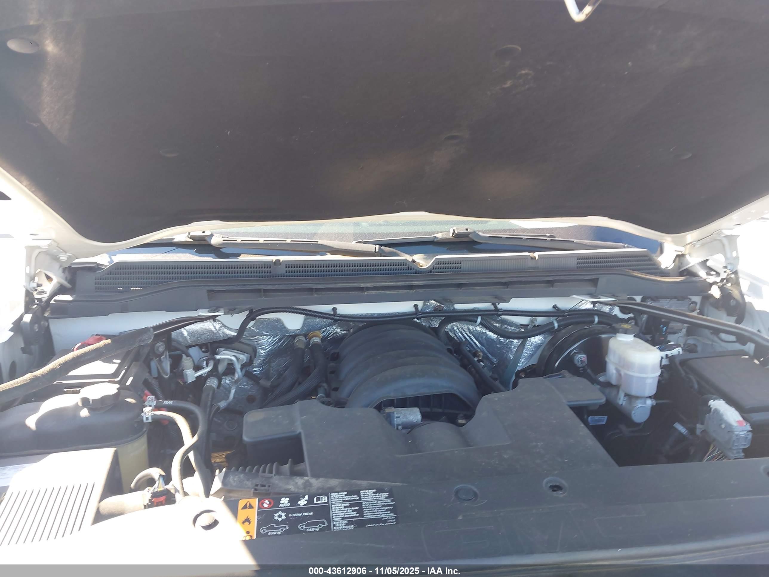 GMC SIERRA image 10