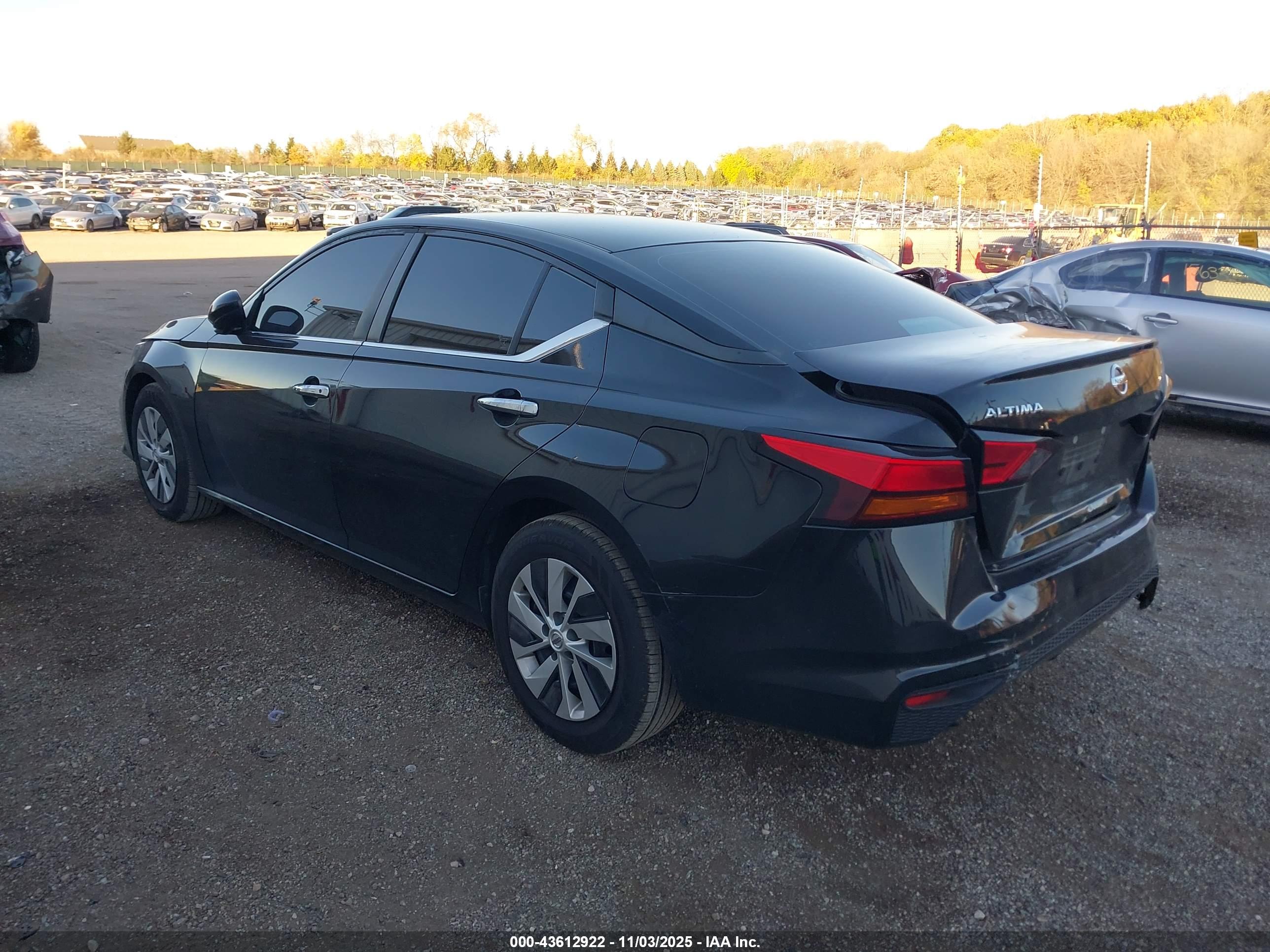 NISSAN ALTIMA image 3