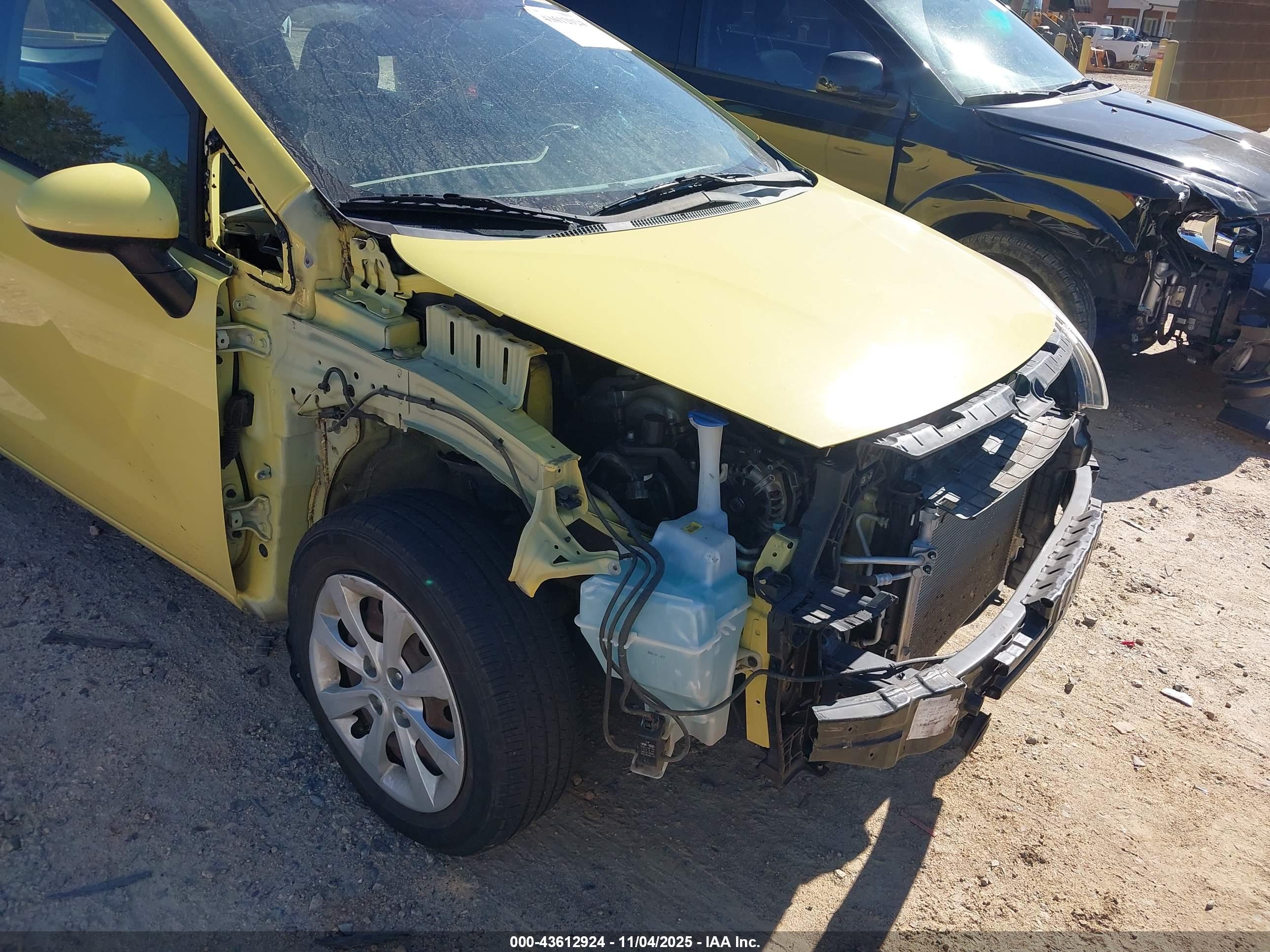KIA RIO image 6