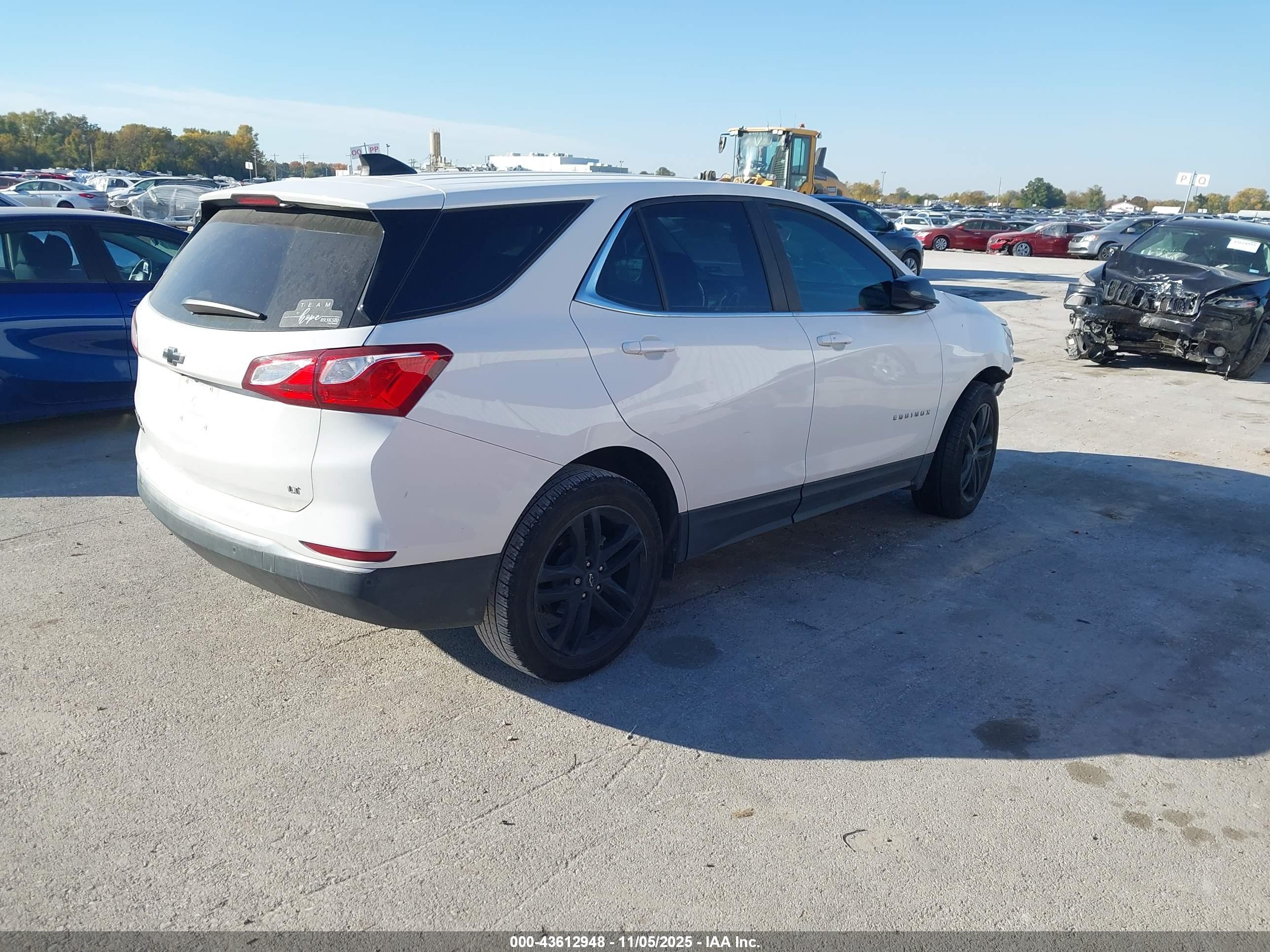 CHEVROLET EQUINOX image 4