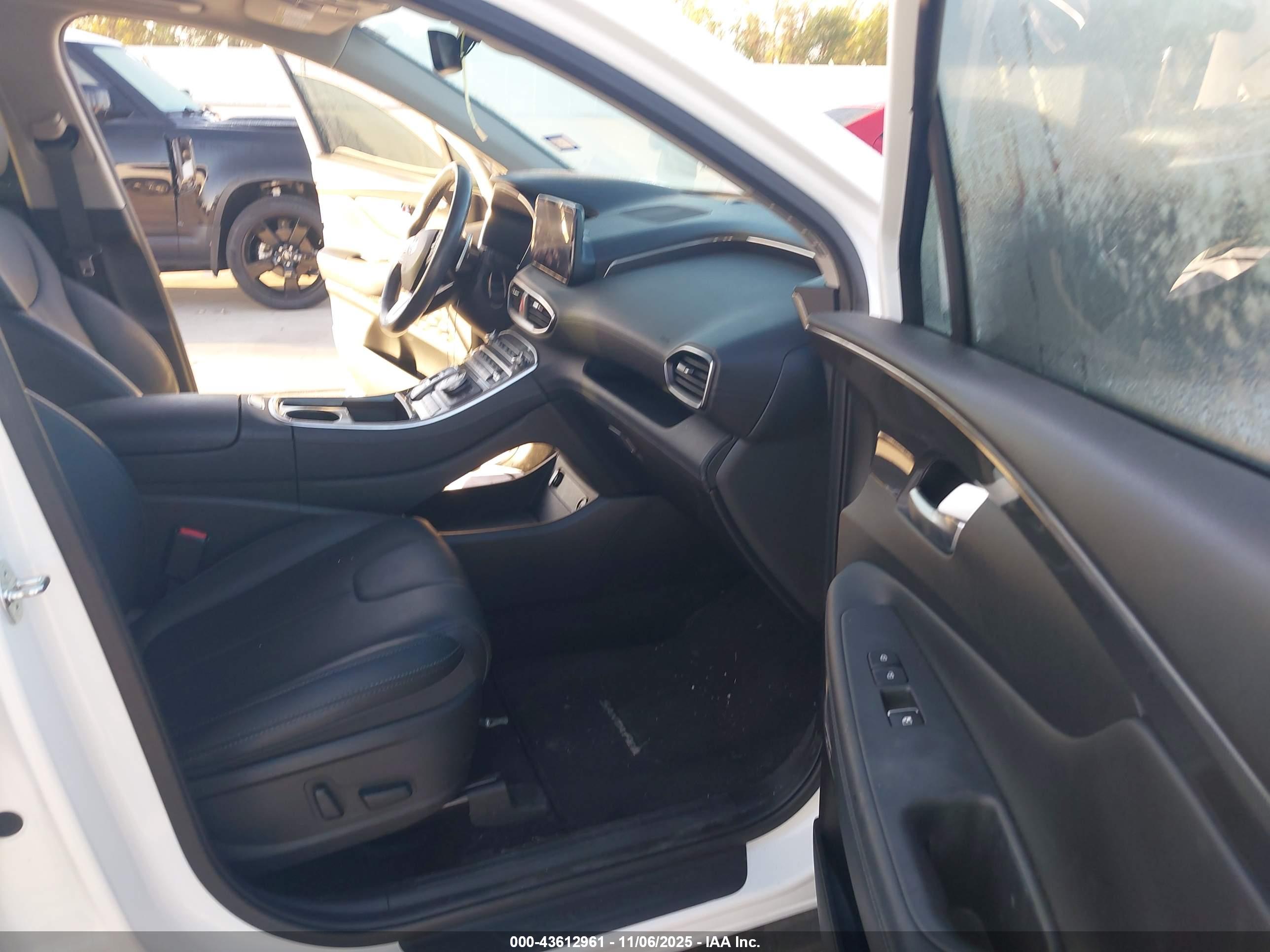 HYUNDAI SANTA image 5