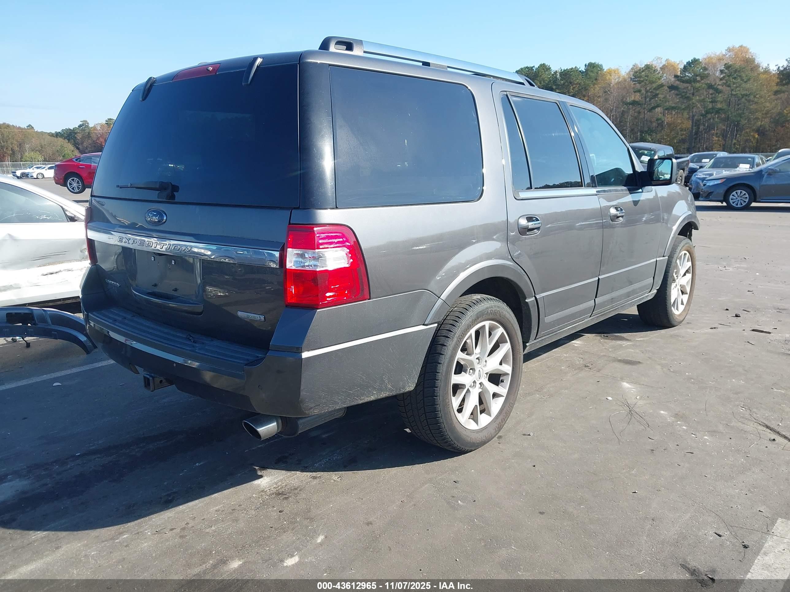 FORD EXPEDITION image 4