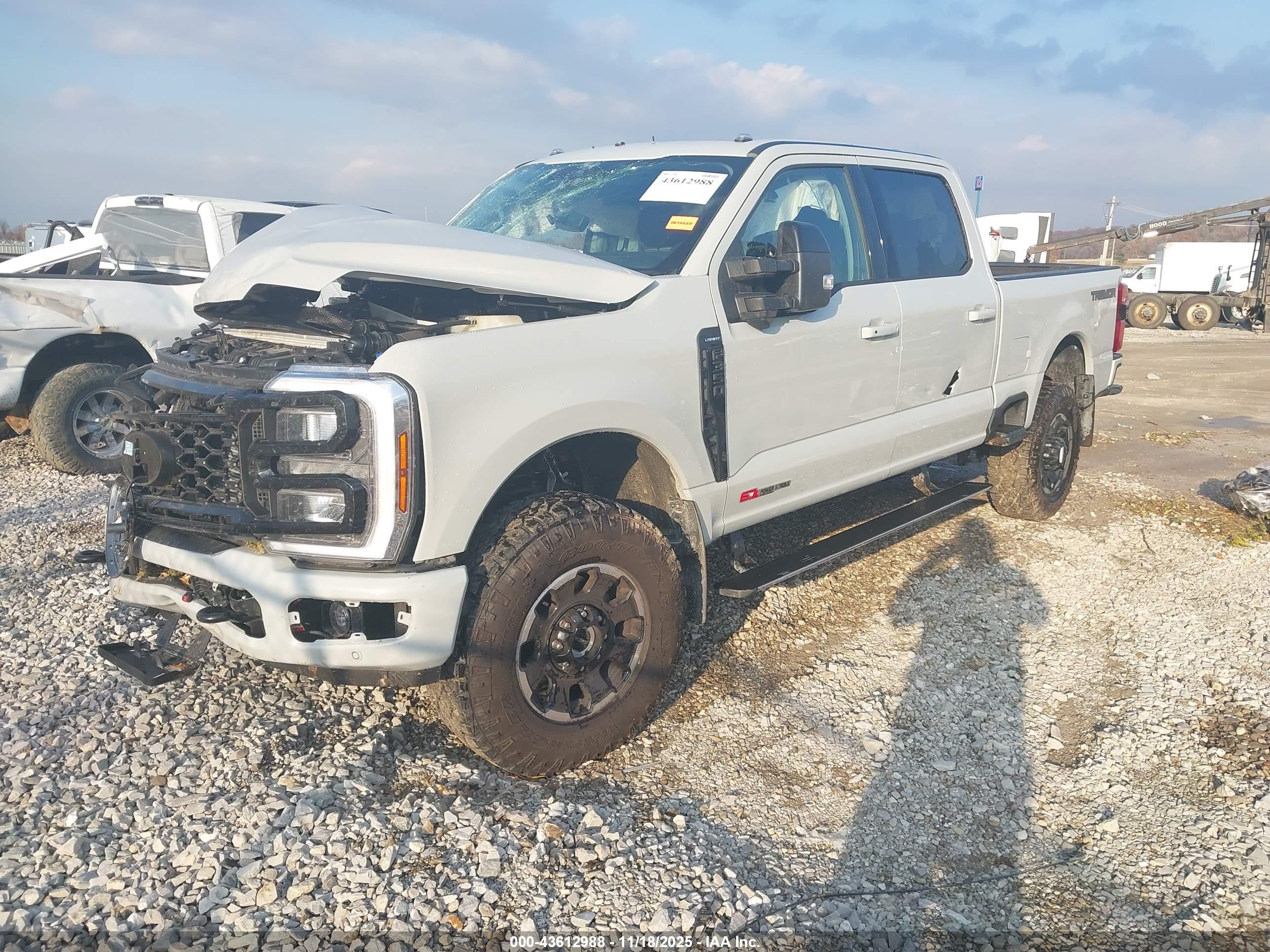 FORD F-350 image 2